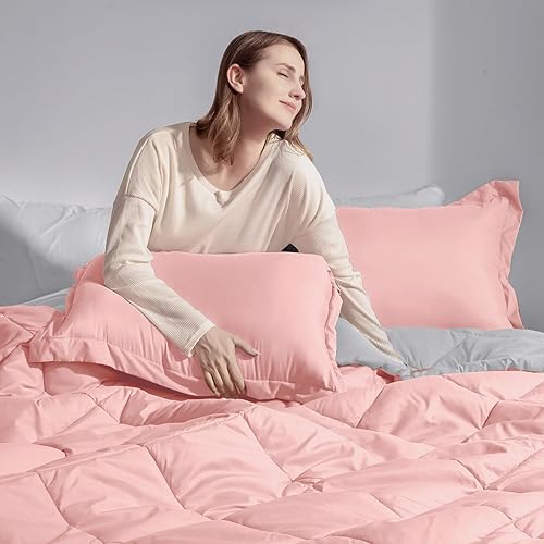 Miniatura 7 de Basic Beyond Down juego de edredón alternativo  edredón de cama reversible para todas las estaciones, CoralGris Nuevo, King