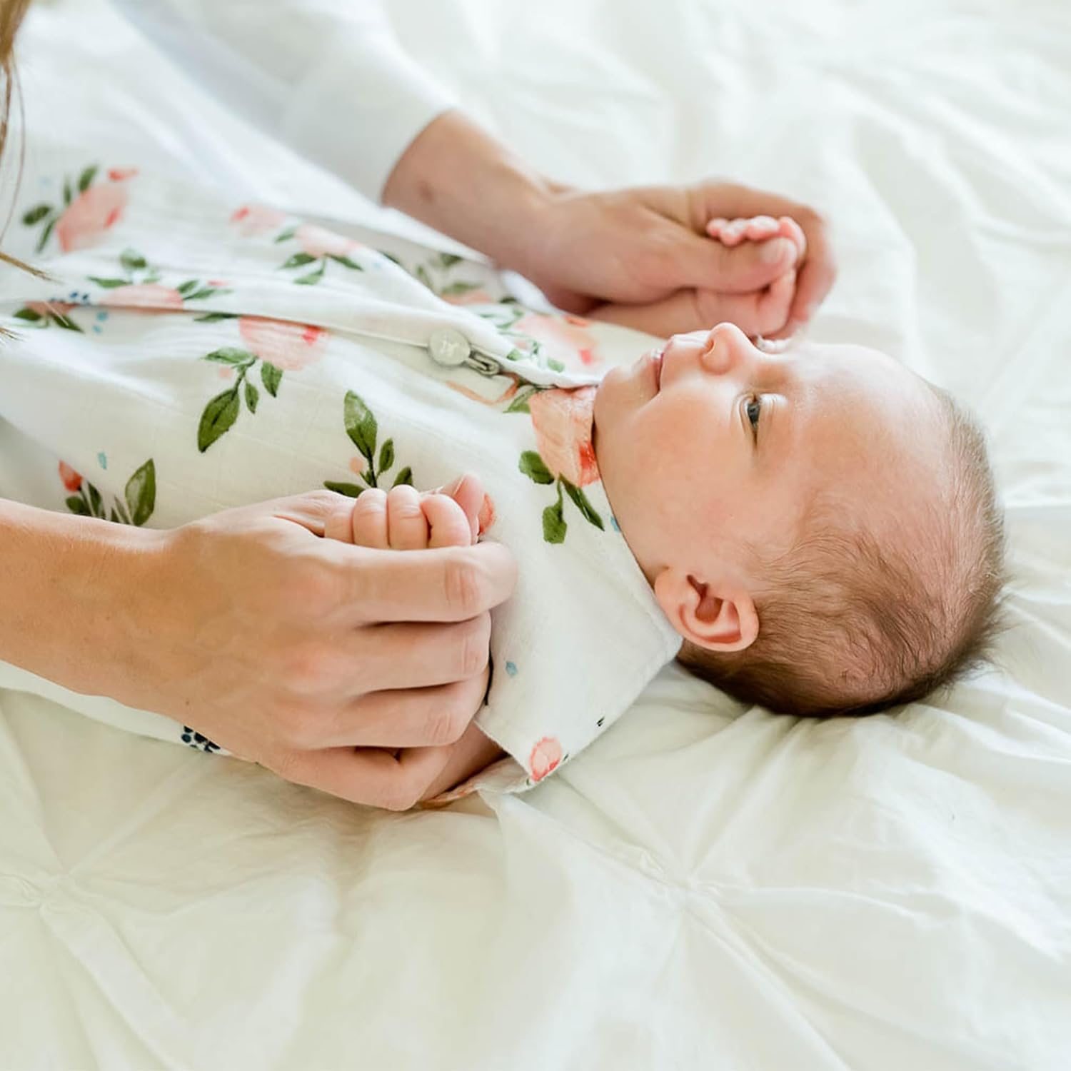 Little Unicorn 6-12 Month Premium Muslin Sleep Sack 1.1 TOG | Soft & Breathable Muslin Cotton for safer sleep | 2 way zipper (Woof)