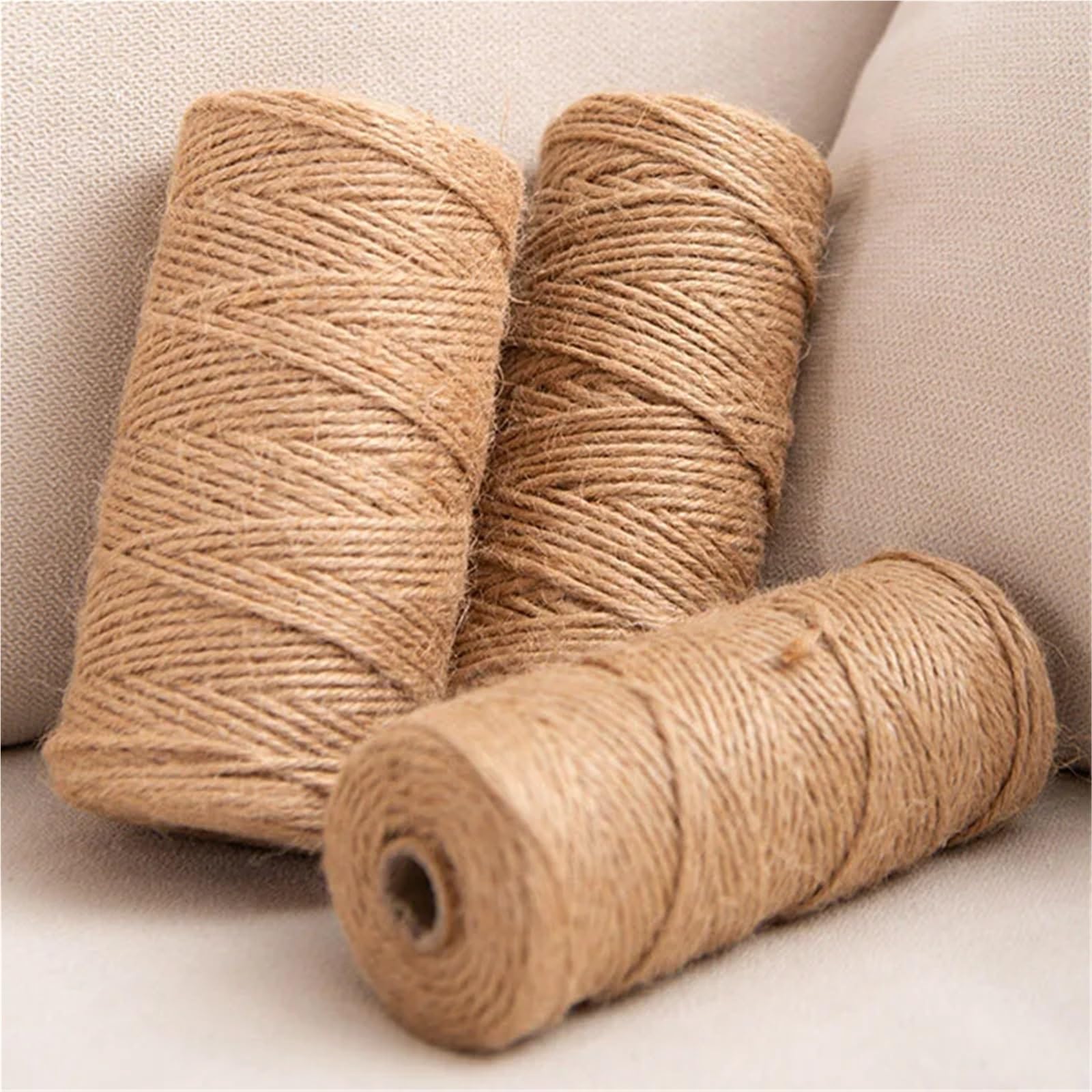 Spago di Iuta Naturale da 2 mm, for lavori Artigianali, Cucito, Fai Te, confezionamenti, Canapa, Giardinaggio, Decorazioni for Feste Nuziali per Artigianato, Giardinaggio(1000M Natural)