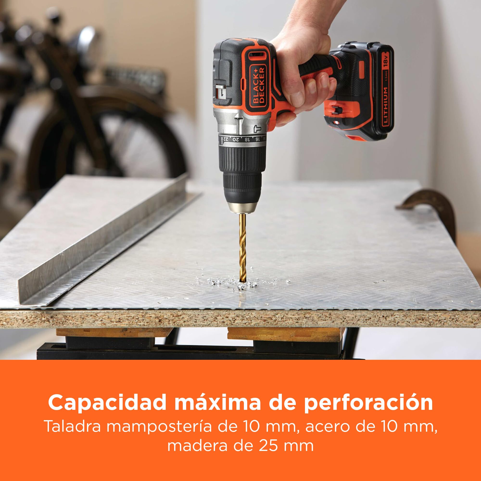 BLACK+DECKER Taladro percutor sin escobillas de 18V y 2 marchas, 28.000 BPM, 52Nm de par, incluye 2 baterías de 1,5Ah, cargador y kitbox, BL188KB-QW