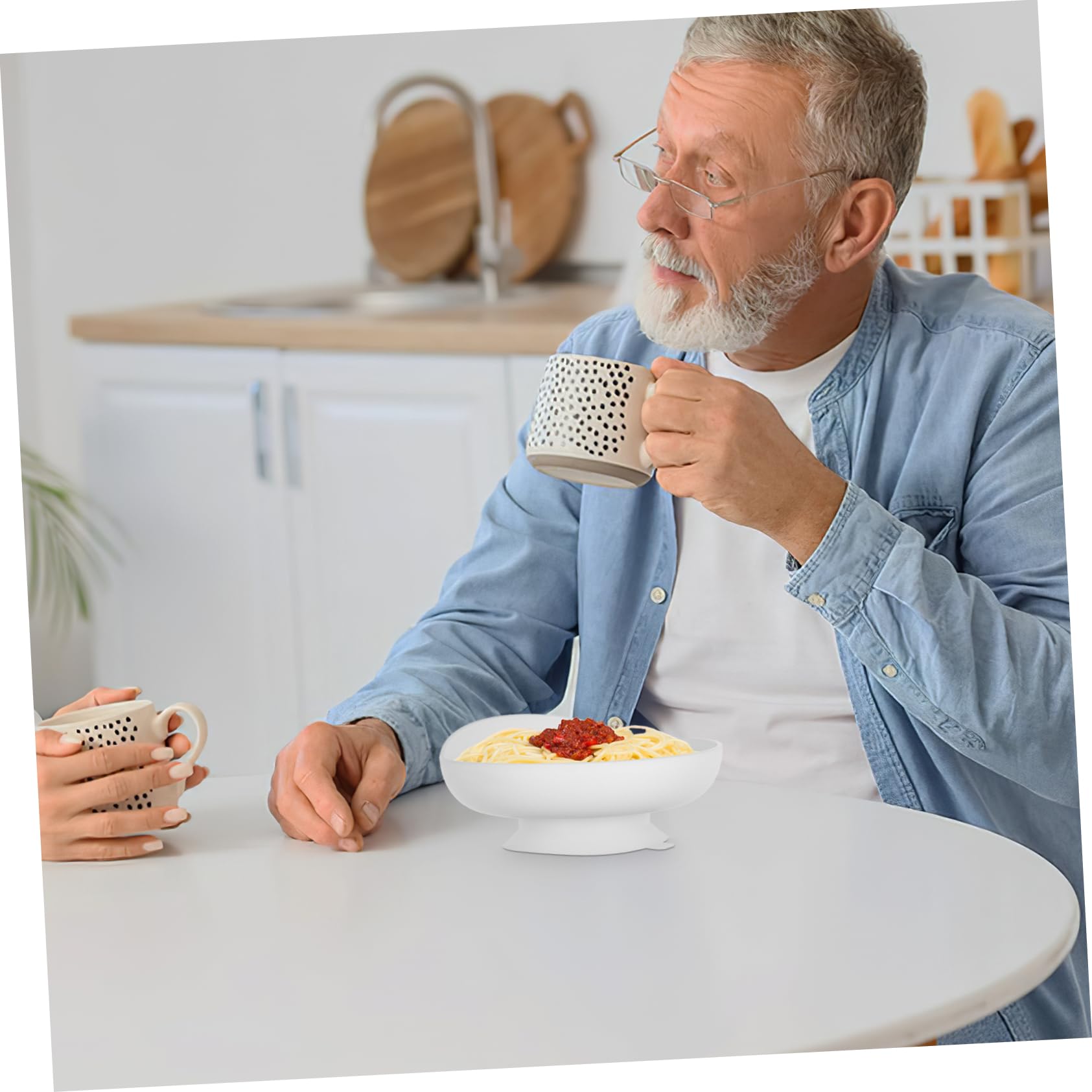 UKCOCO Plato Adaptativo Antivuelco con Base de Ventosa para Comidas Autogestionadas Utensilios para Personas Mayores y Discapacitados Diseño Antideslizante y Prueba de Derrames Color