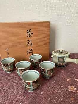 清山窯　梅花青瓷　湯呑揃　5客セット Amazon.co.jp: 有田焼 清山窯 平安友禅 色絵急須＆湯呑5客 茶器
