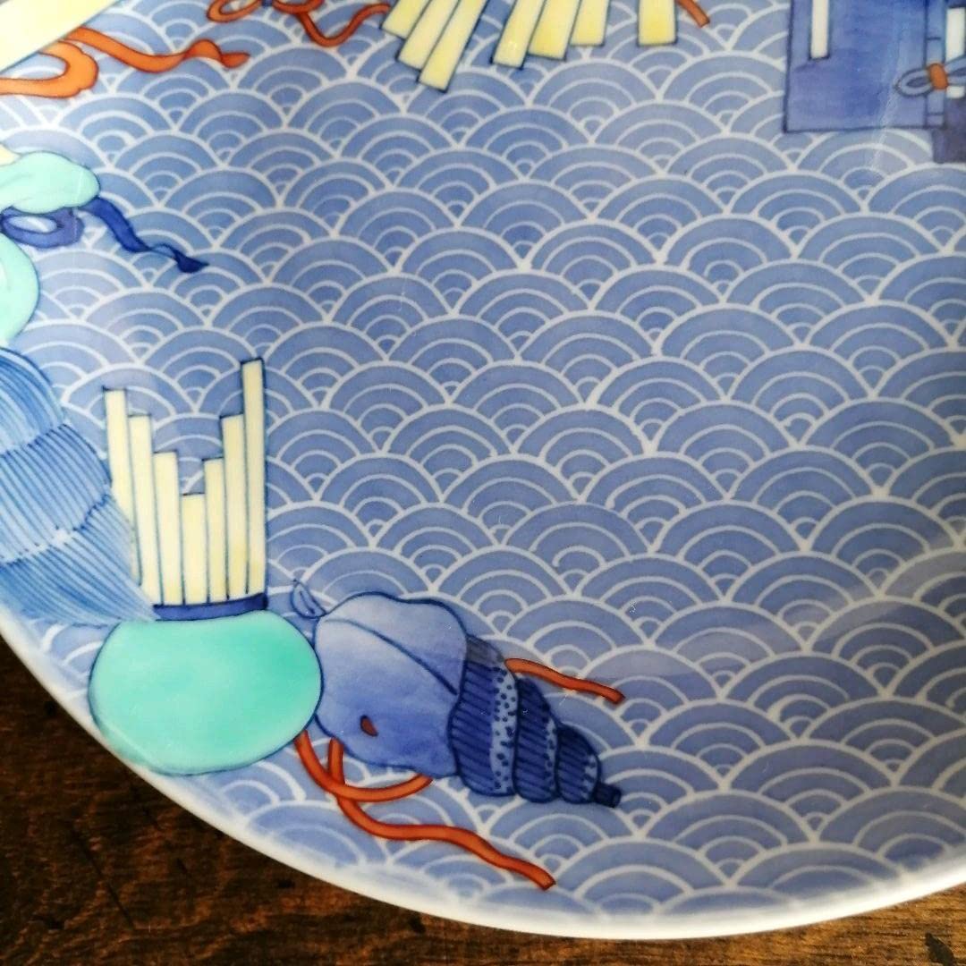 伊万里焼 畑萬陶苑：鍋島 青海波墨弾き宝尽くし文 宝彫7寸鉢☆ Amazon.co.jp: 伊万里焼 色鍋島畑萬陶苑 色絵 宝尽くし文皿管理.KT