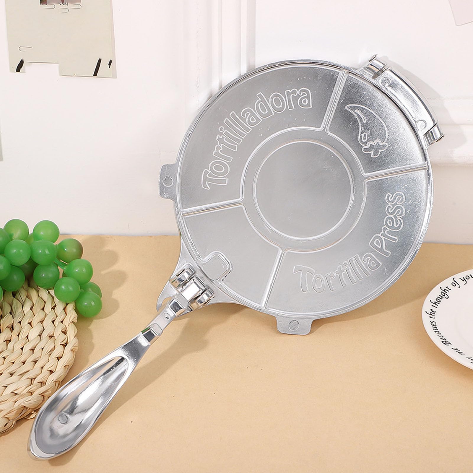 Tortilla Press,8in Aluminium Alloy Manual Round Dough Thinning Press Dough Patty Press Dumpling Wrapper Spring Roll Wrapper Press Cooker for Bread Pizza Dough (Silver)