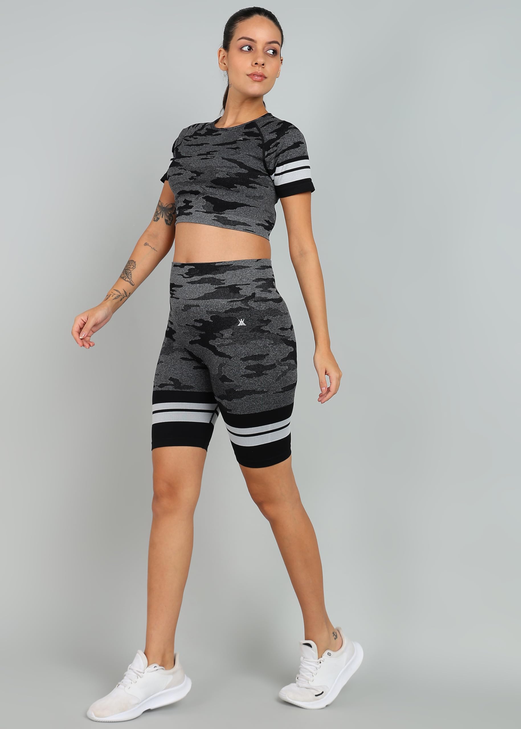 kobo Women Seamless Tight Fit Running Shorts (Imported)-picture-46