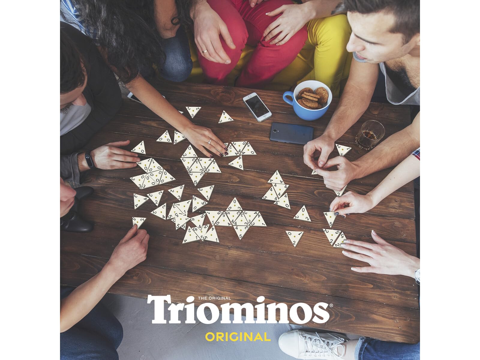 Triominos Original - Strategiczna gra planszowa dla rodziny i dzieci od 6 lat - Trójkątna gra domino - Klasyk od 50 lat - 2-4 graczy - 30 min