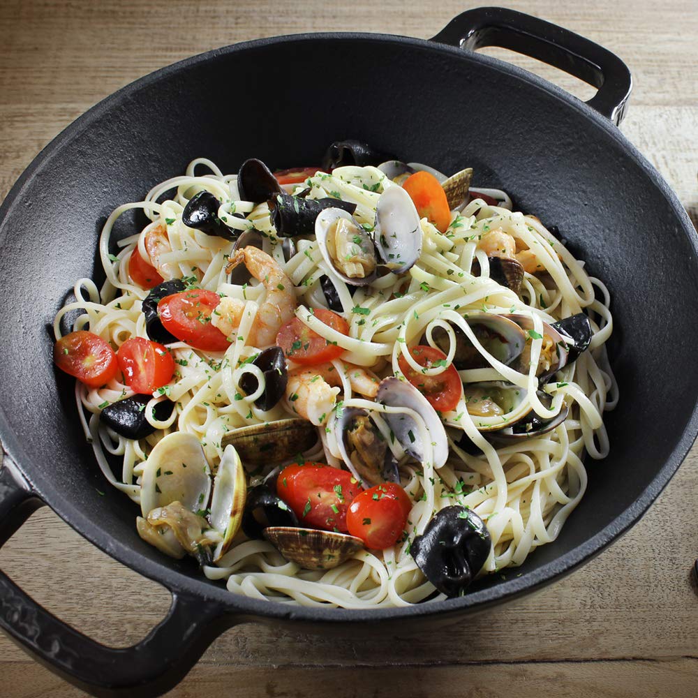 MGF Ferro - Wok Czarny 30 cm, Żeliwo, Optymalne Zatrzymywanie i Rozprowadzanie Ciepła, Do Wszystkich Rodzajów Kuchenek, Indukcja, Wolny od PFOA i PTFE