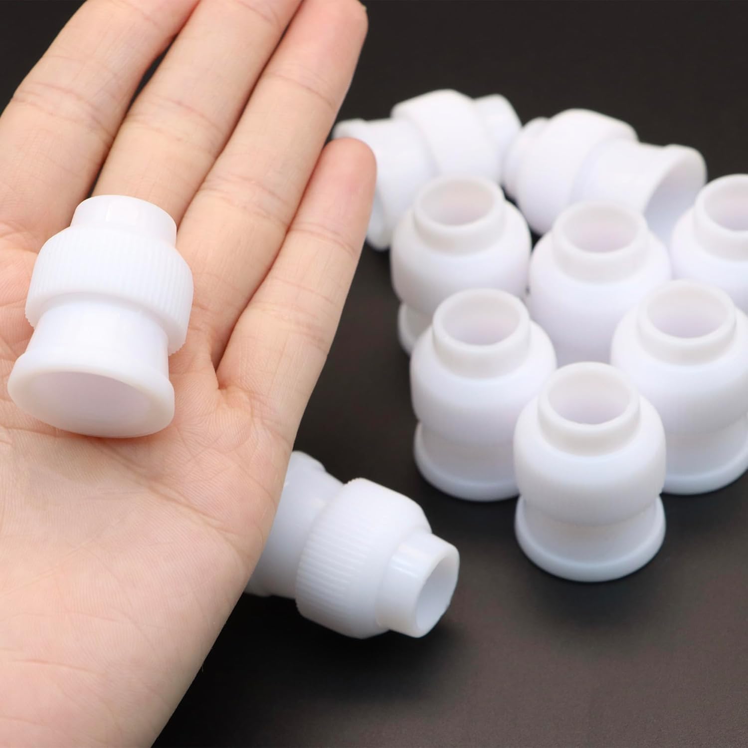 LUTQ 10 Pack Piping Bag Couplers for Icing Nozzles, Medium