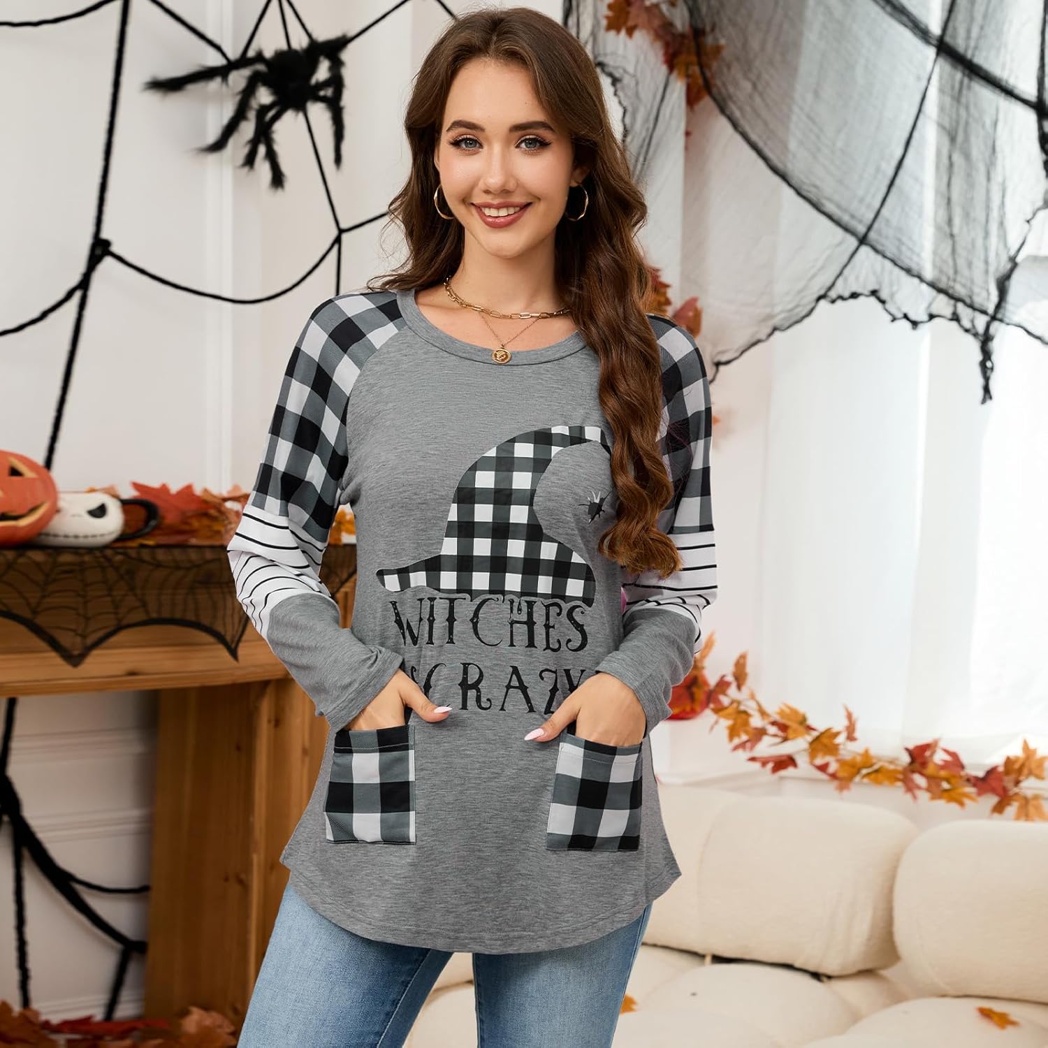 Christmas Shirts for Women Funny Holiday T Shirt Halloween Graphic Tee Tops Oversized Pullover Sweatshirt with Pockets - Image 4