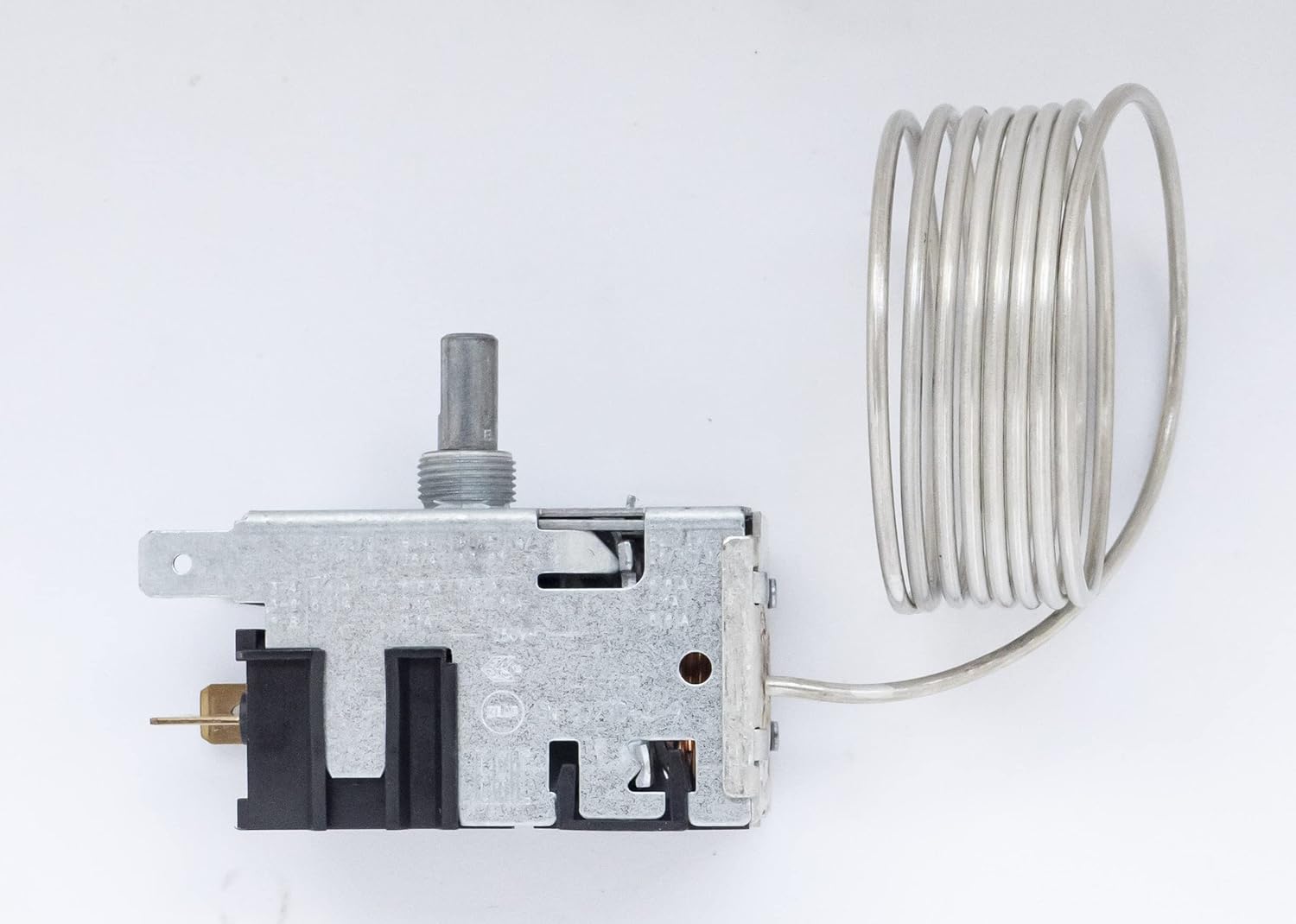 Kant view of Danfoss 25T65 077B0033 Thermostat with control shaft