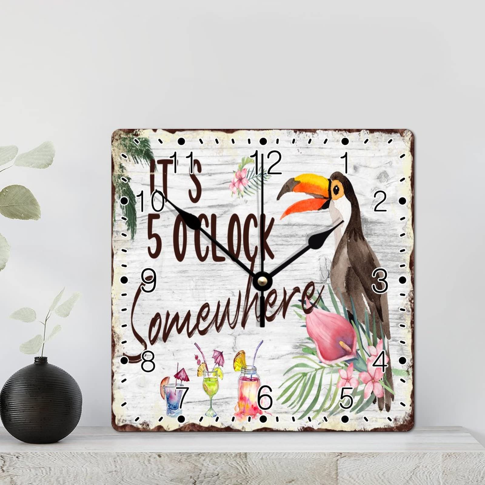 Grande horloge murale perroquet 30 cm pour égayer un salon sombre et lire l'heure de loin