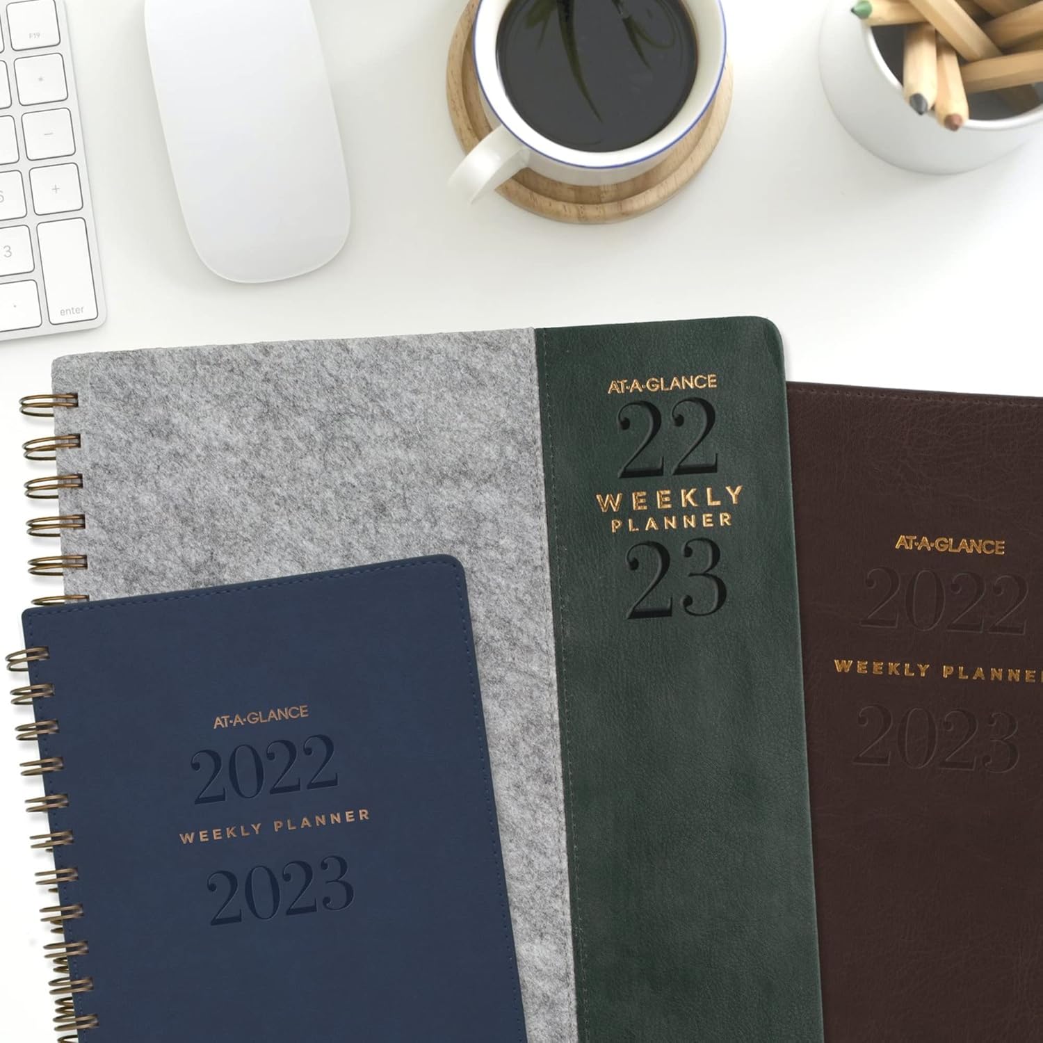 AT-A-GLANCE 2022-2023 Planner, Weekly & Monthly Academic, 8-1/2" x 11", Large, Signature Collection, Brown (YP905A09)