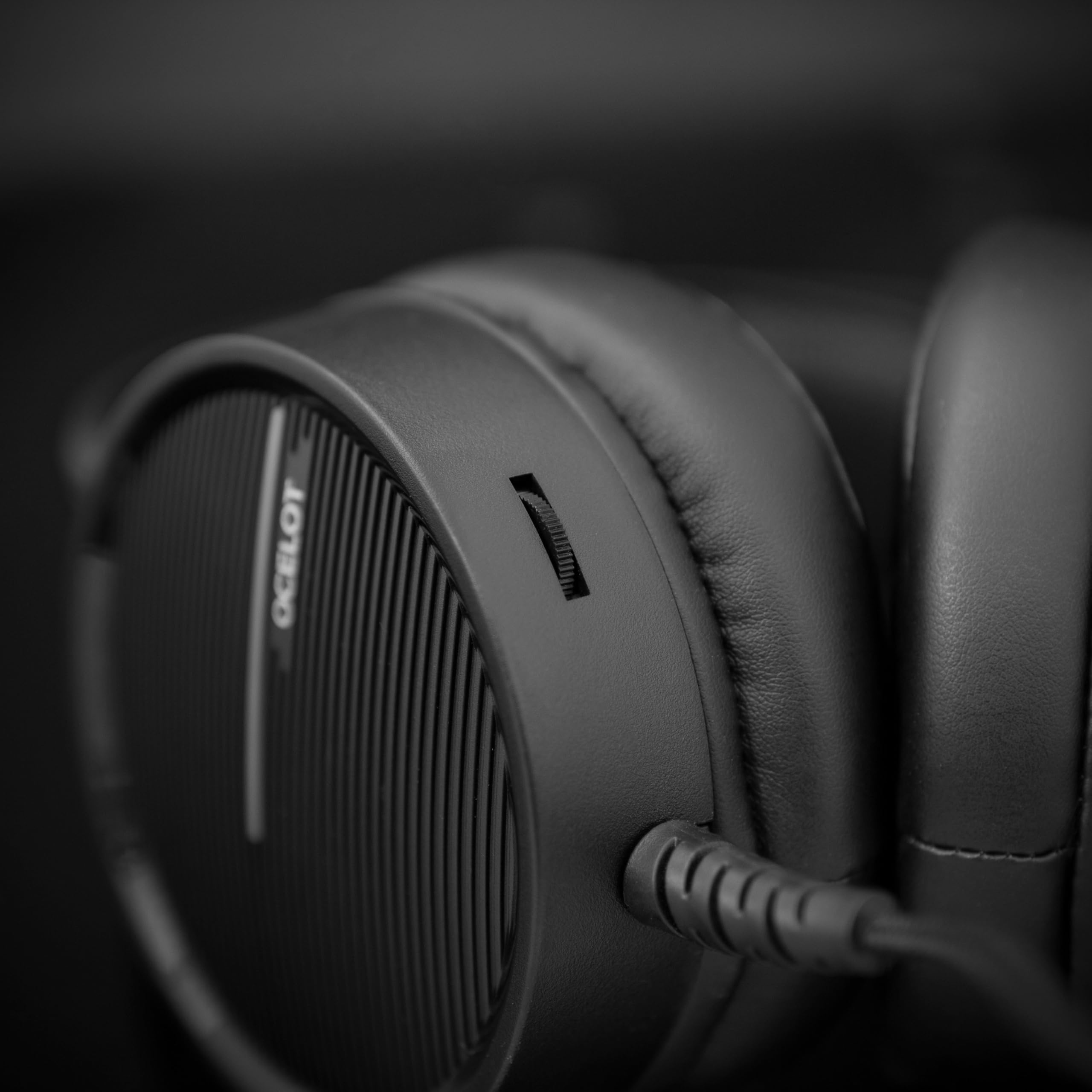 White Shark 266452 Cuffie Gaming con Microfono Nero, GH-2042 Ocelot Nero