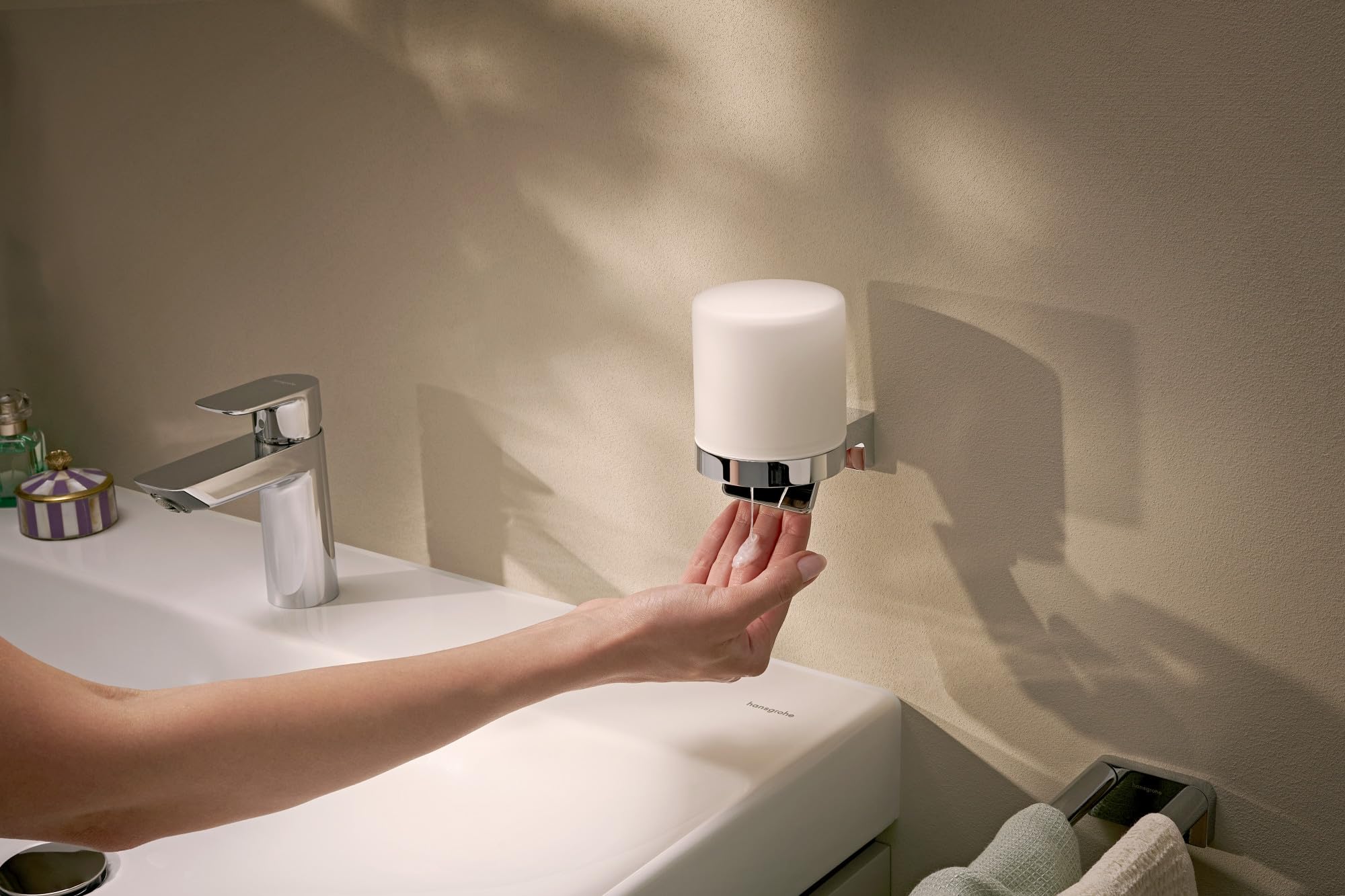 hansgrohe Moderno dispensador de jabón líquido en níquel pulido, 41765830