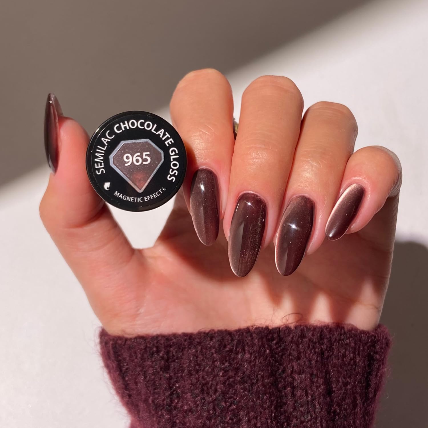 Semilac Lakier do paznokci UV 965 Chocolate Gloss 7 ml – głęboki brąz z ciepłym magnetycznym efektem Cat-Eye Gloss, kolekcja Inner Glow
