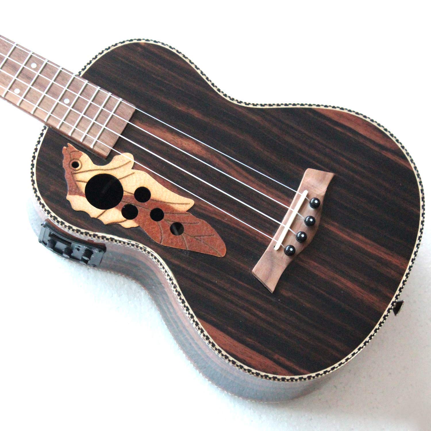 26 pulgadas todo el ukelele eléctrico acústico tenor de Blackwood con el braguero Rod con el EQ