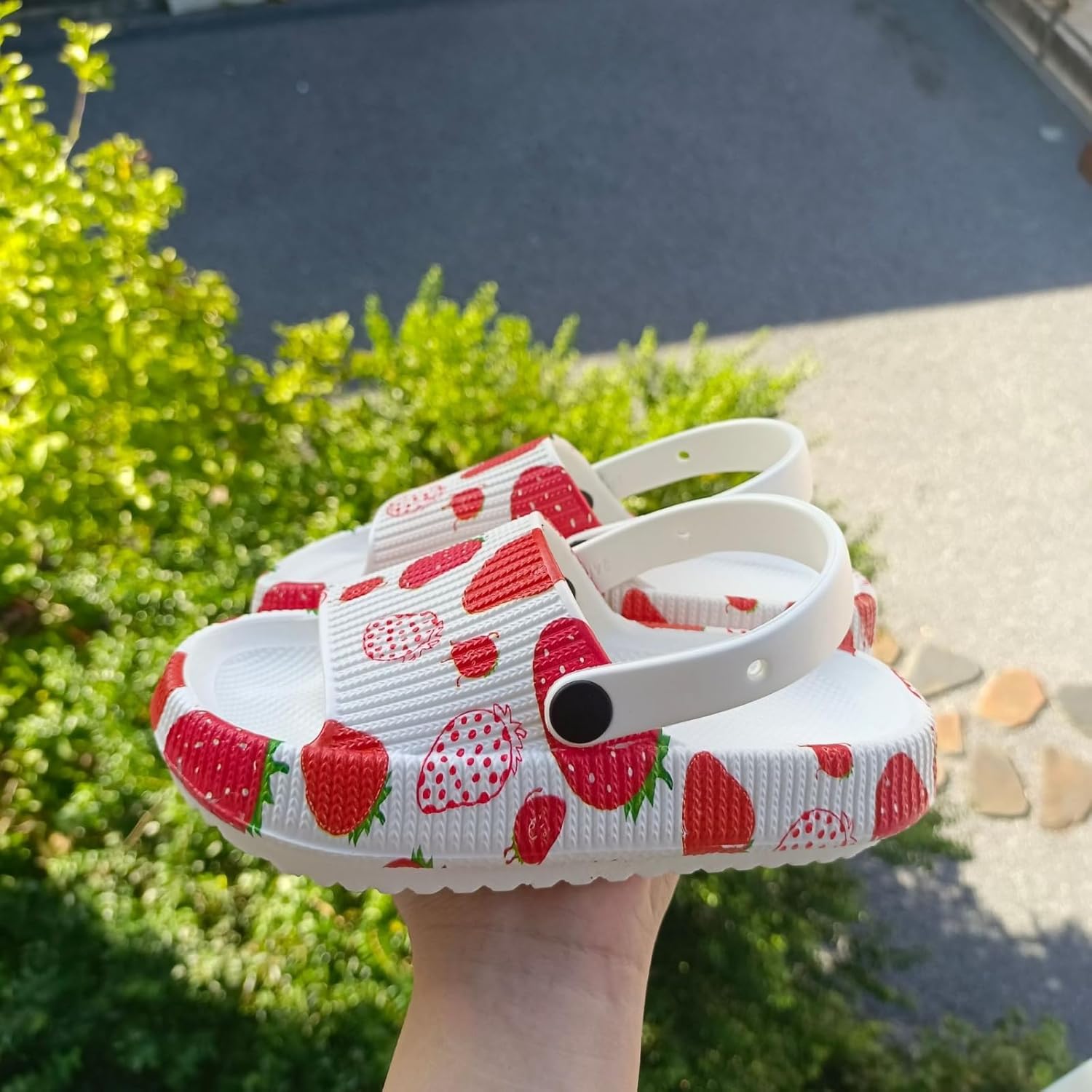 Kids Summer Sandals Boys Girls Summer Non Slip Cloud Slides with Heel Straps Breathable Comfort Indoor Home Shoes Slipperss for Toddlers