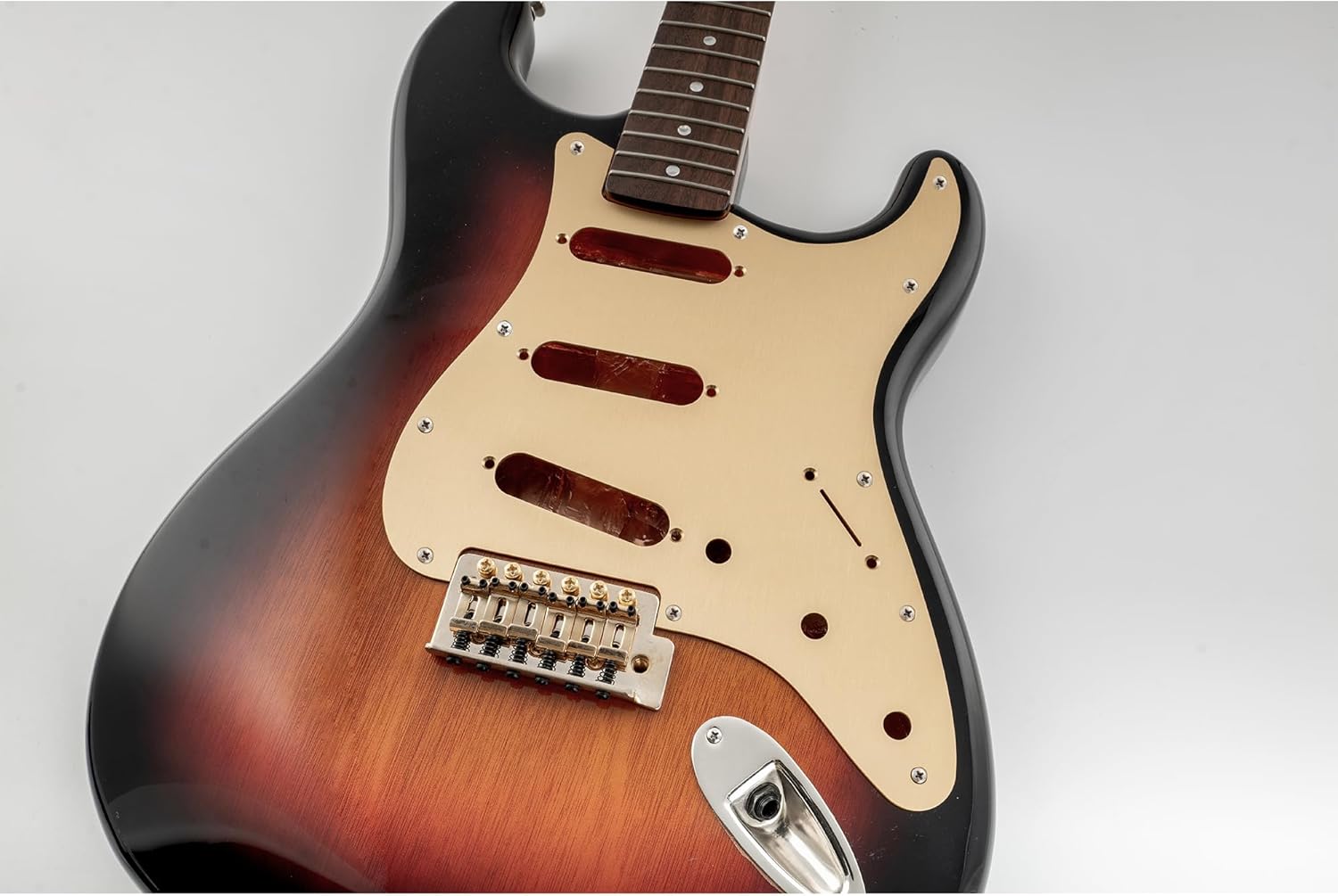 Musiclily Ultra 11 Holes Anodized Aluminum SSS Strat Pickguard ST Guitar Pickguard for American/Mexican Fender Standard Strat Style Electric Guitar, Gold