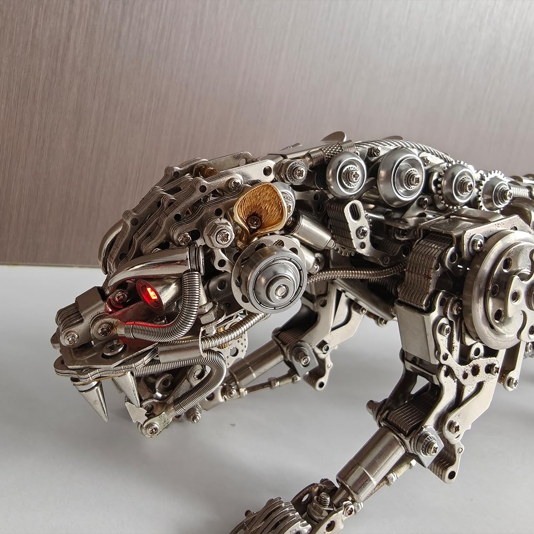 Kit fai da te 3D "Leopardo meccanico" in metallo (oltre 1000 pezzi)