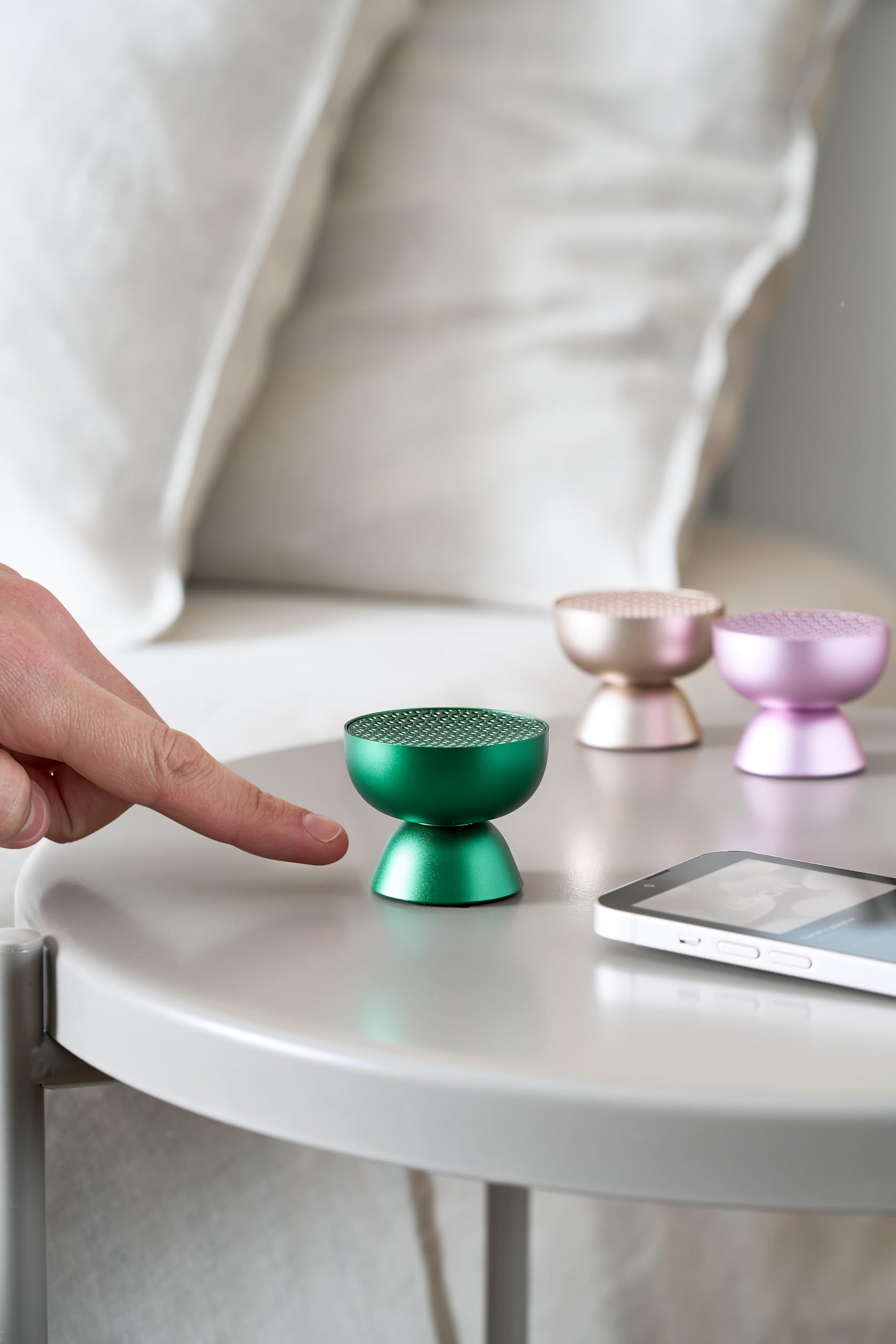 Lexon Mini-Lautsprecher, Bluetooth, tragbar, TAMO, Pairing, mit Touchscreen, integriertes Mikrofon und Lautsprecher, kabellos, für PC und Smartphone – Schwarz