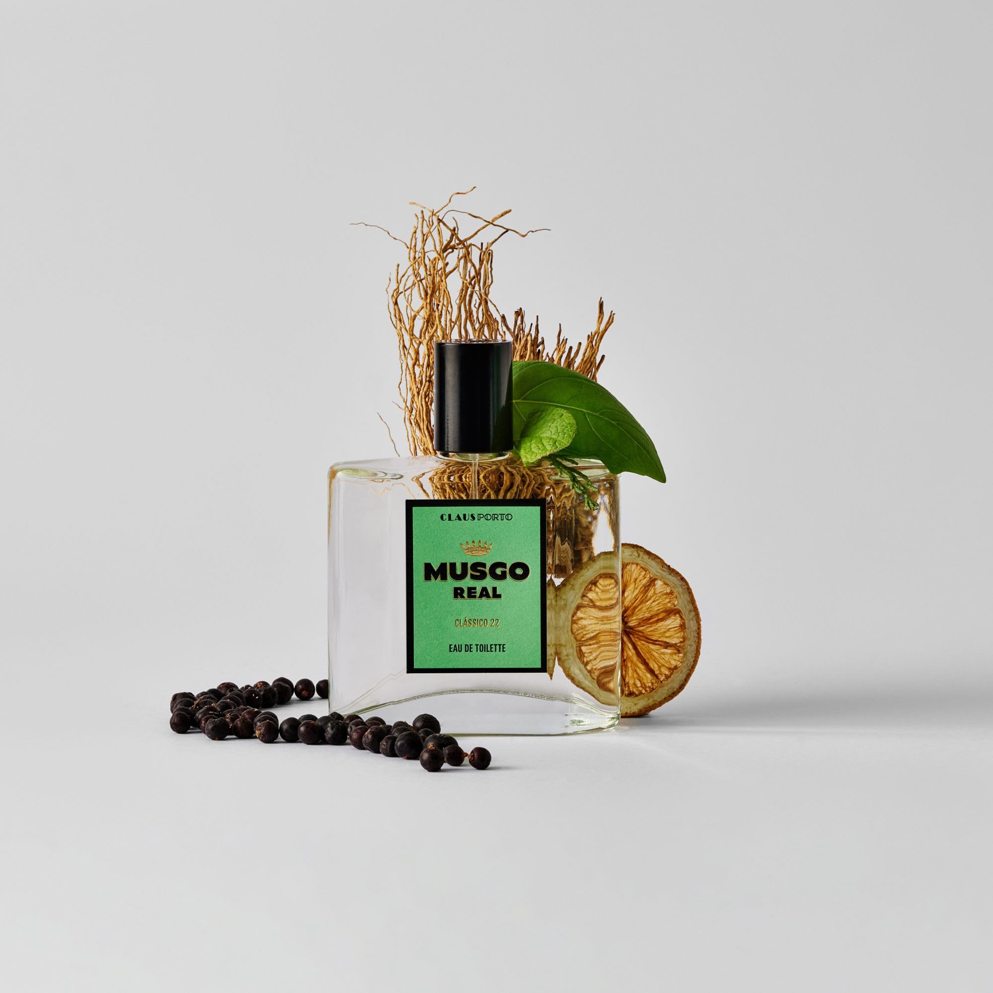Amazon.com : Claus Porto - Musgo Real Eau de Toilette Classico 22