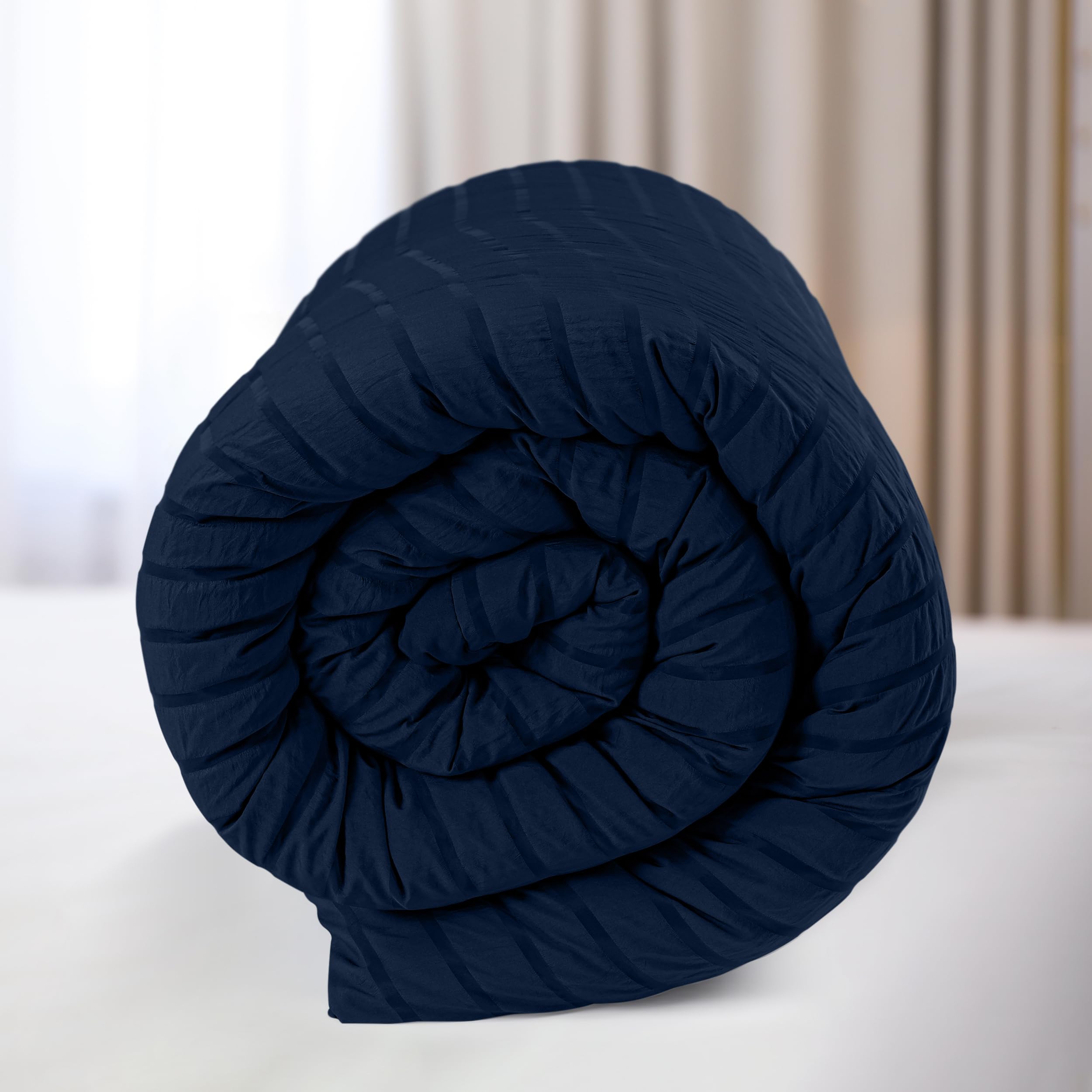 Utopia Bedding Set Copripiumino Seersucker - Include 1 Copripiumino Matrimoniale 240x220 cm con chiusura a cerniera, 2 Federe 65x65 cm con chiusura a busta; il piumino è venduto separatamente.
