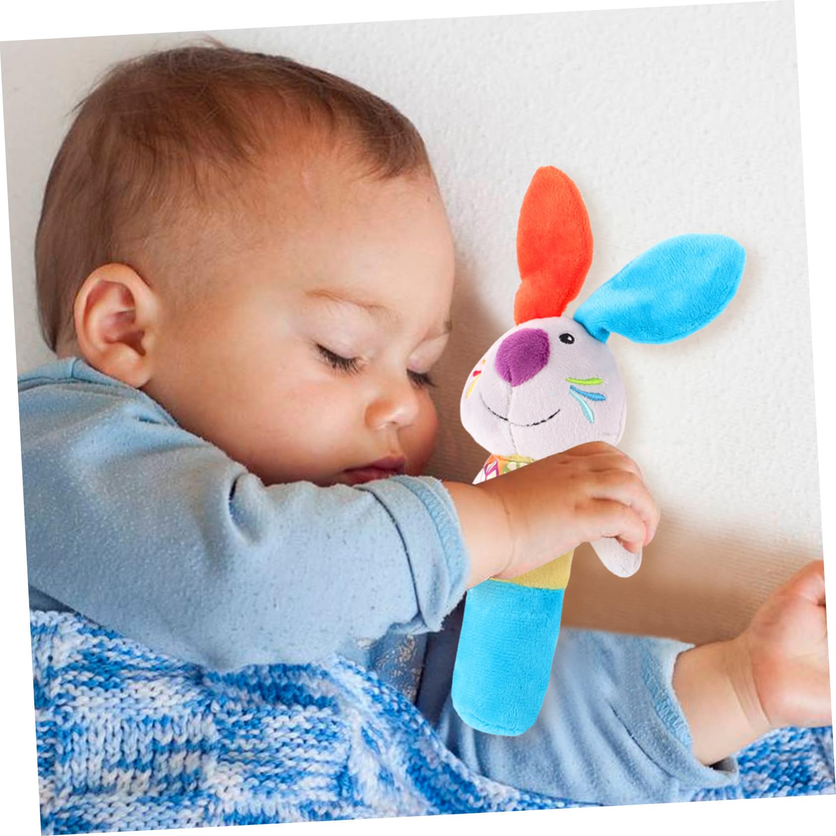HANABASS Jouet D'éveil en Peluche pour Bébé, Forme Animal Cartoon, Bleu et Orange, Favorise Exercice Main-œil et Émet Son Lors de Secouement, pour Jouer Garçon Fille
