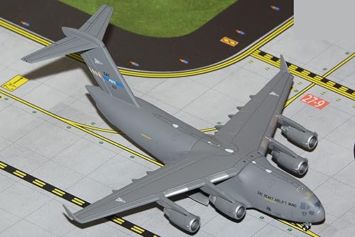 Miniatura 2 de GeminiJets GMNAT132 NATO Strategic Airlift Boeing C-17 Globemaster III escala 1400