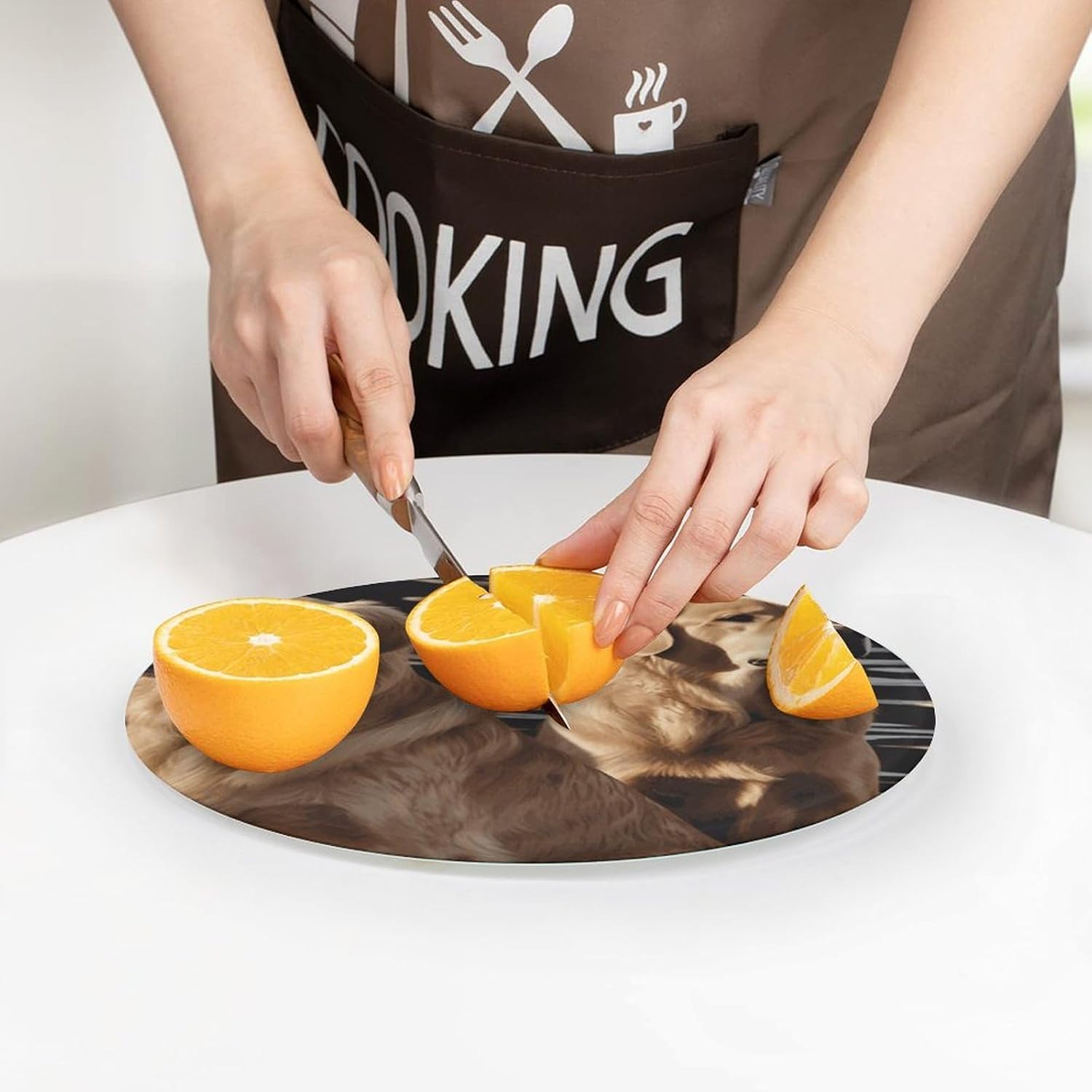 Golden Retrievers Cutting Board Portable Small Chopping Boards Tempered Glass Kitchen Counter Protector Non-Slip Round Charcuterie Boards Mat for Bar Cheese Board