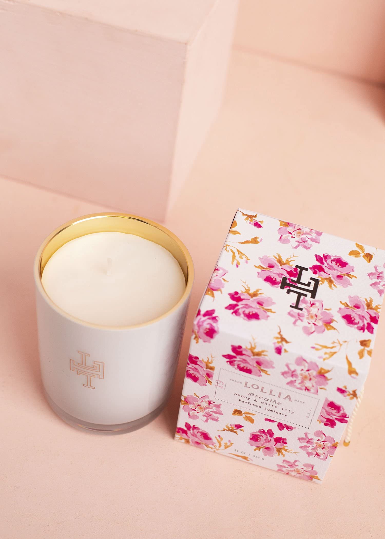Lollia Breathe Perfumowana świeca świetlna dla obu płci świeca 325 ml