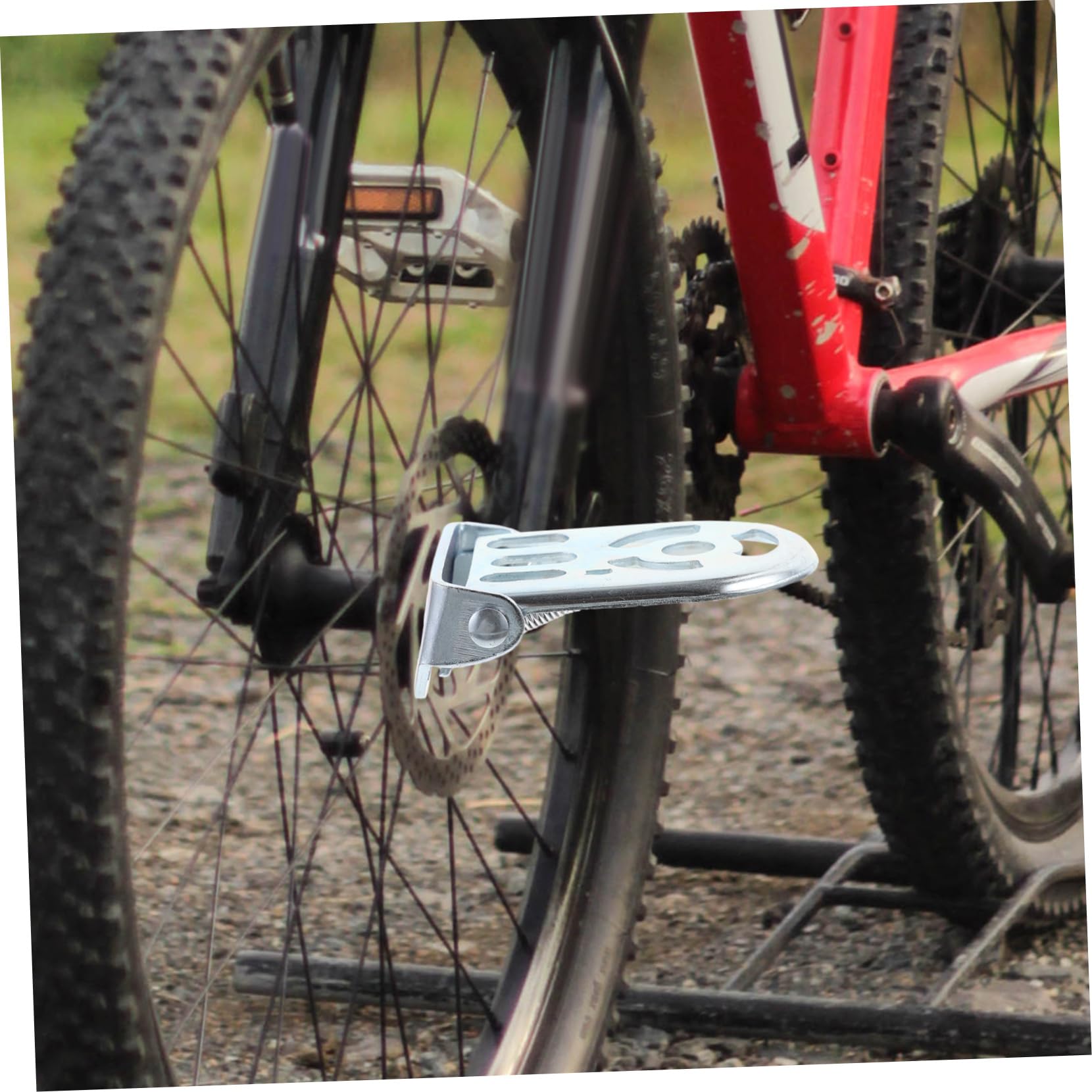 PLAFOPE 2pairs Foldable Bike Footrests for Comfortable Cycling Metal Rear Pegs for Mountain Easy Assembly Lightweight Design Safe Foot Support