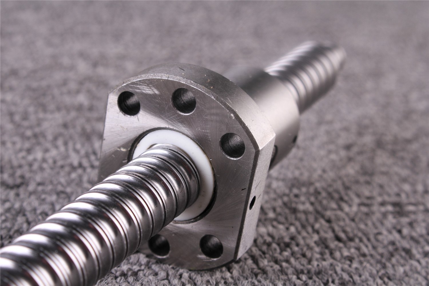 SFU1605 - Mandrino a sfera, 1200 mm, in acciaio inox