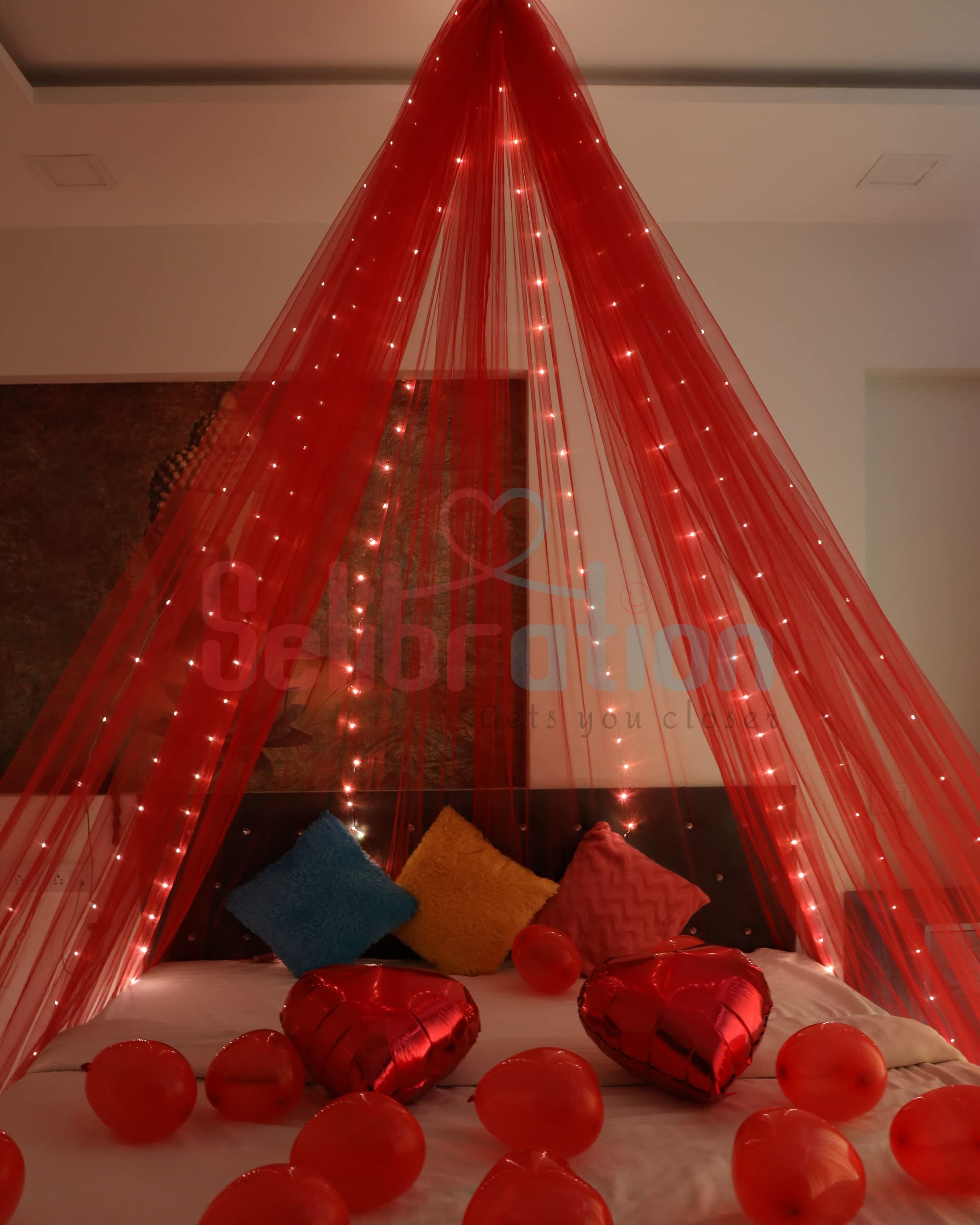 Selibration.Com Plastic Decoration Net For Romantic Dinner, Anniversary, Birthday Party Celebration And Valentines Day Or Cabana Tent Decoration For Your Loved Ones (Blood Red, 6 X 1 Meters), 1 Piece 2
