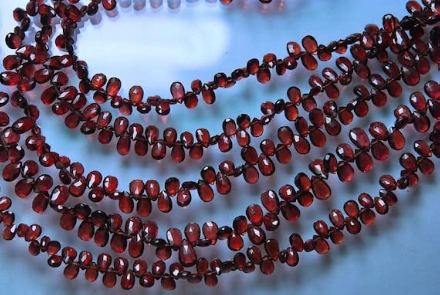 Grenat du Mozambique perles briolettes poires 9-6mm LKBEADS pour création bijoux