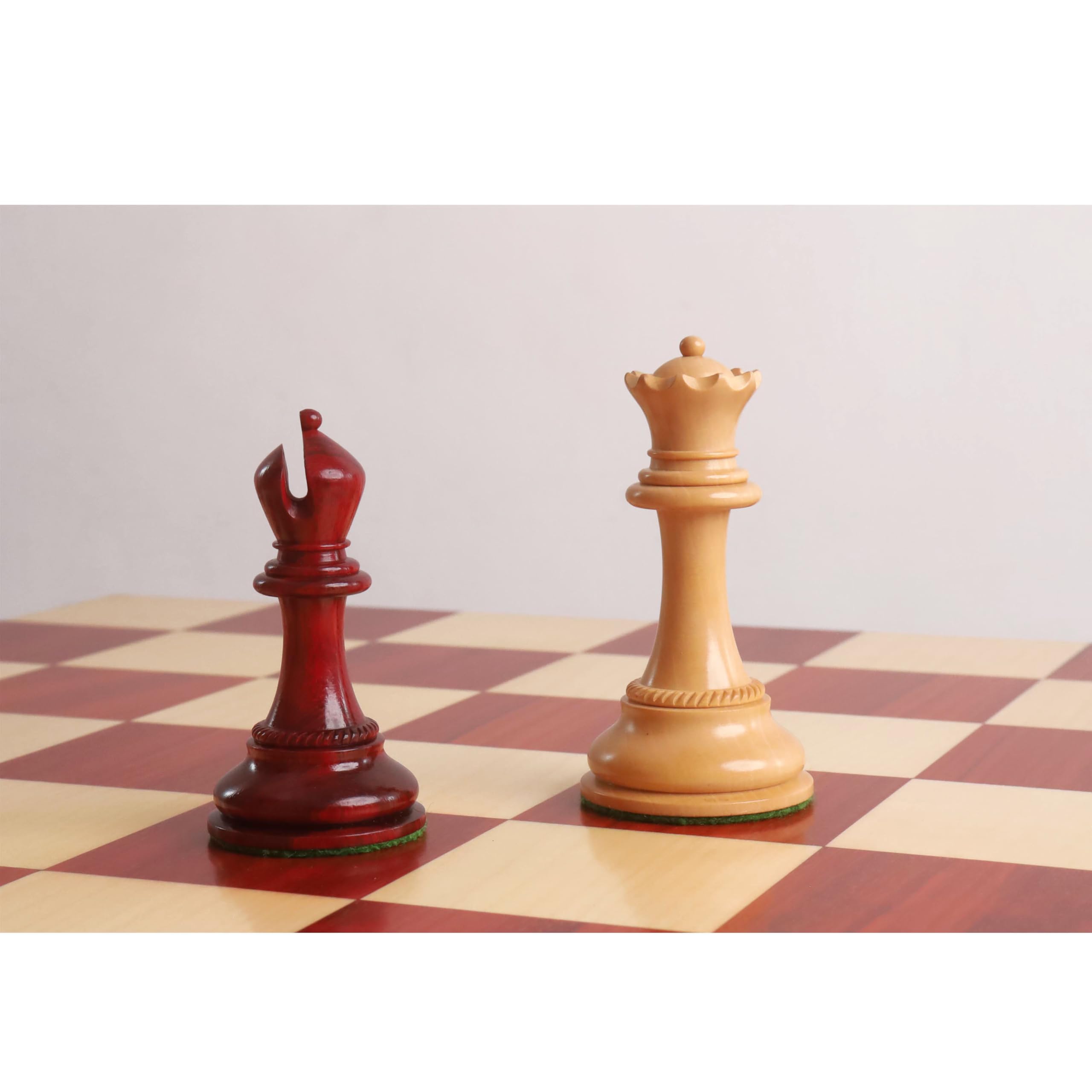 Royal Chess Mall - Juego de ajedrez Staunton de Lujo Imperator de 4,3" - Solo Piezas de ajedrez - Palisandro Bud - Peso Triple