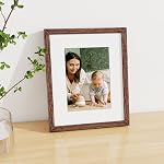 8 x 10 Cadre photo, 8x10 Frame Matted à 5x7, Cadre en bois rustique 8 par 10 avec verre véritable trempé pour mur & Affichage de table, 8x 10 Cadre photo pour le décor mural de la maison- Walnut,1 PC