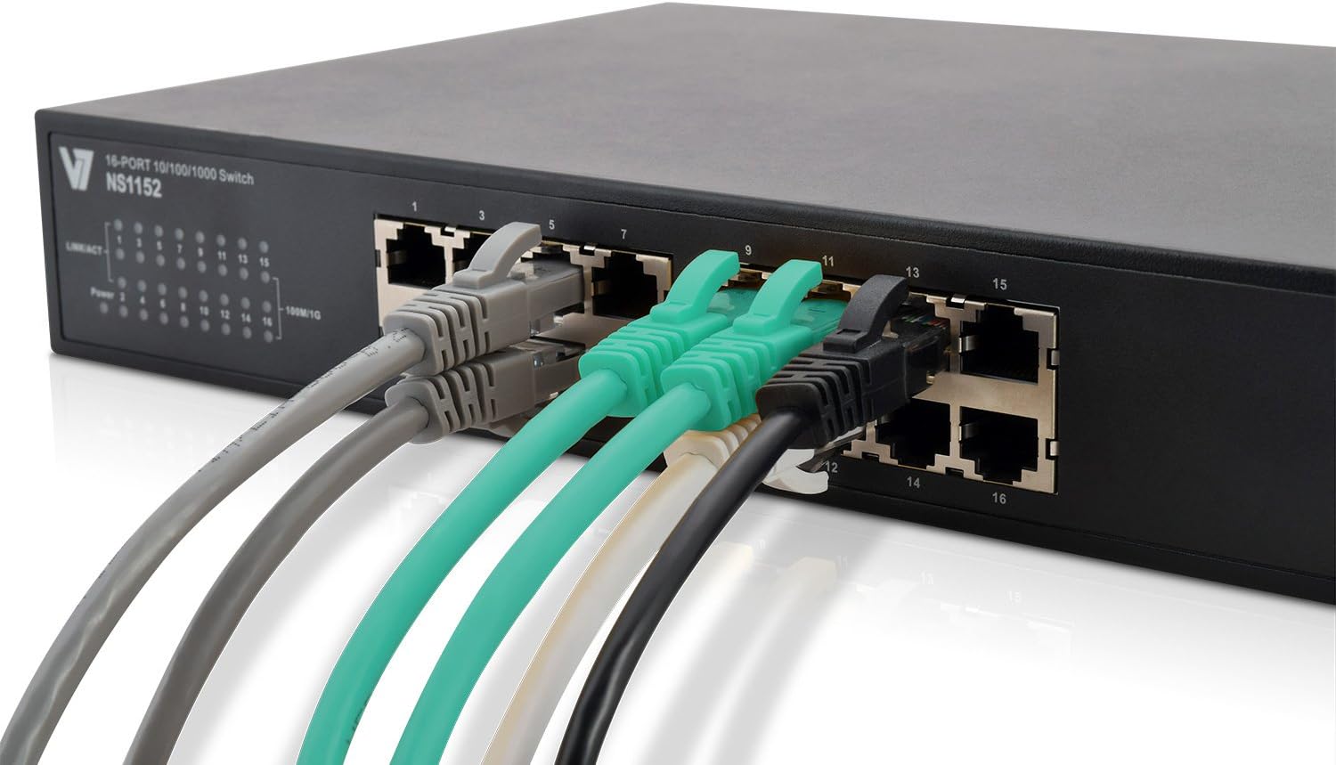 V7 V7N3C5E-07F-GRNS Patch Cable CAT5e 7' RJ-45 M/M, Green