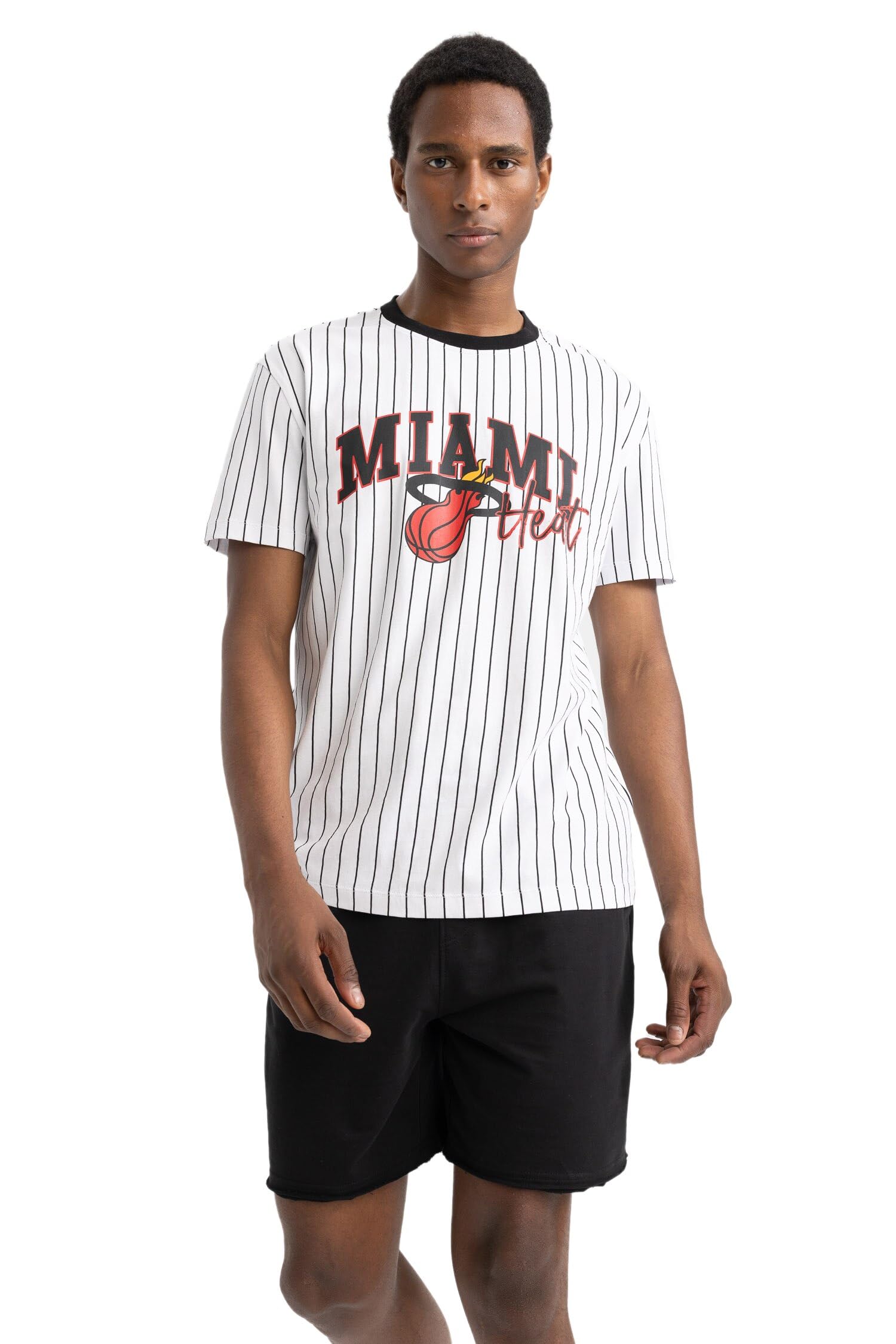Erkek DeFactoFit NBA Miami Heat Lisanslı Standart Fit Bisiklet Yaka %100 Pamuk Tişört
