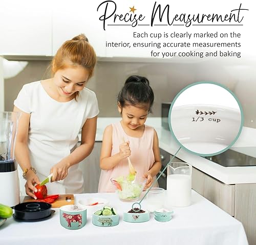 Miniatura 3 de Pavilion Gift Company 23130 - Vasos Medidores Vida Simple color verde azulado con dibujos de abeja, gallina, cerdo y vaca