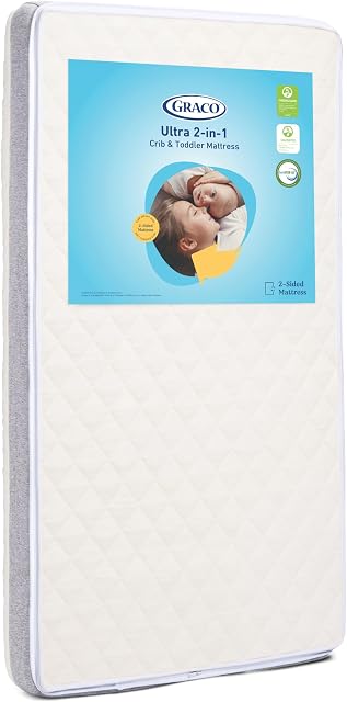 Graco Ultra 2-in-1 Lit double côté Premium & Matelas pour tout-petit - GREENGUARD Mousse certifié CertiPUR-US en or, housse lavable en machine 100% Surface imperméable, convient à la crèche standard & Lits pour enfants
