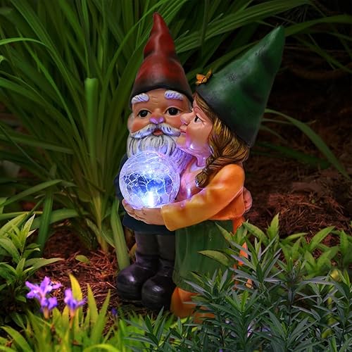 Miniatura 6 de MIBUNG Regalo para el día de San Valentín, gnomo de jardín, pareja enamorada, llevando orbe mágico con luces solares cambiantes multicolor, estatua