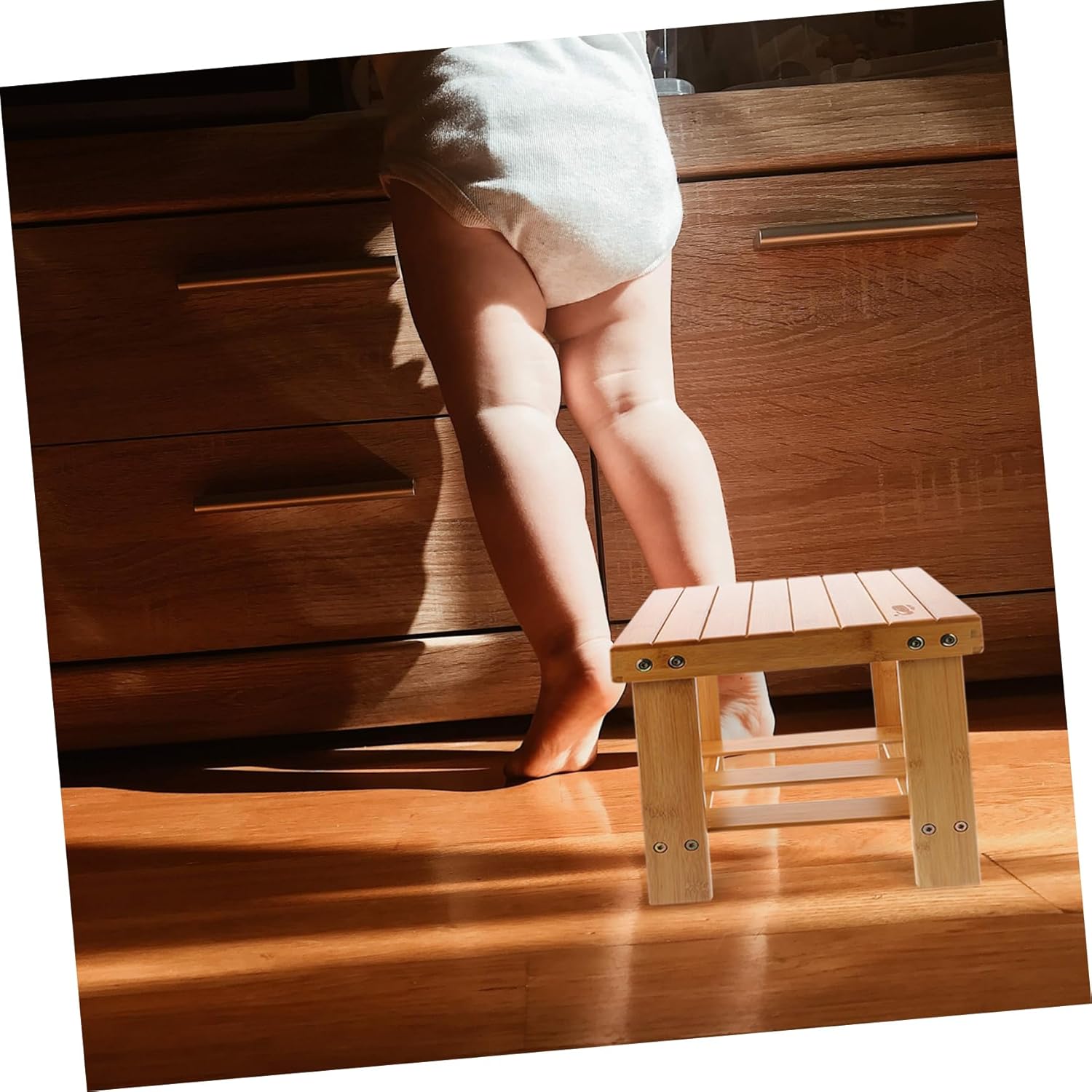 CHILDWEET Mini Brown Bamboo Stool Low Height Practical Stool Natural Bamboo for Boys and Girls and Laundry Room