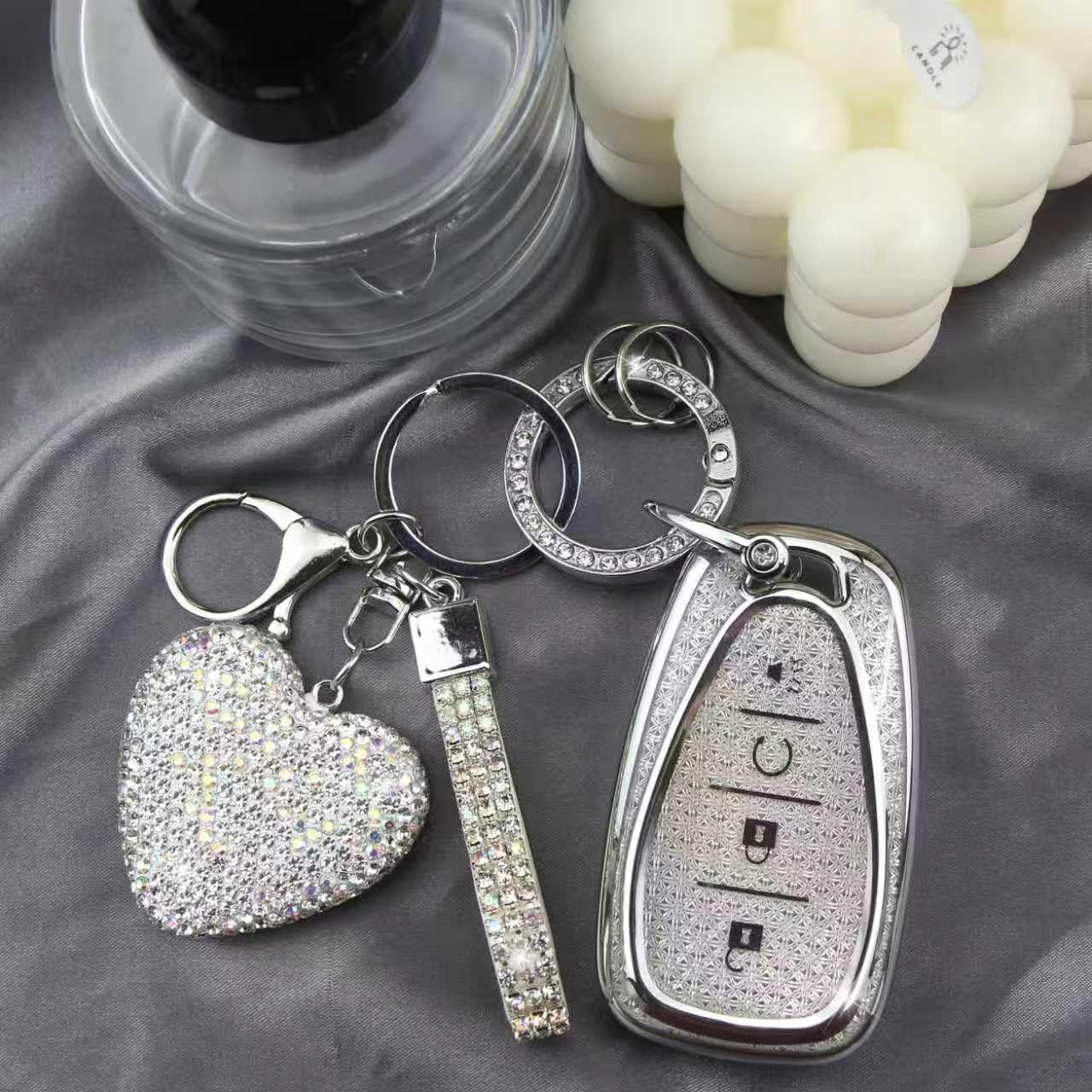 Key Fob Cover with Diamond Keychain for Women Car Key Holder Compatible with Chevrolet Equinox Malibu Cruze Traverse Camaro Trax Blazer Volt Bolt Protector, 4 Buttons (Silver-Heart)