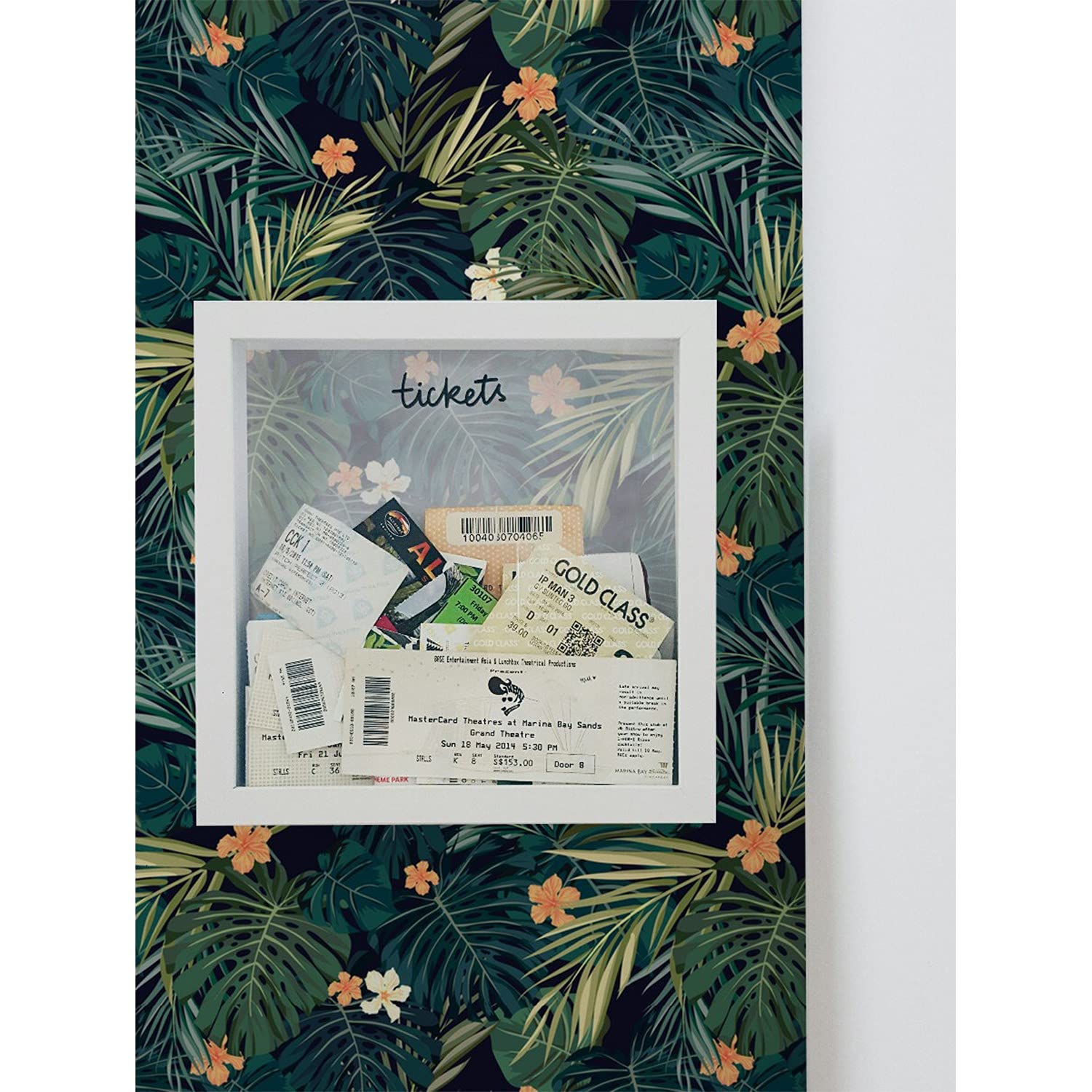 Papier peint fleurs tropicales sombres pour sublimer le salon et la chambre
