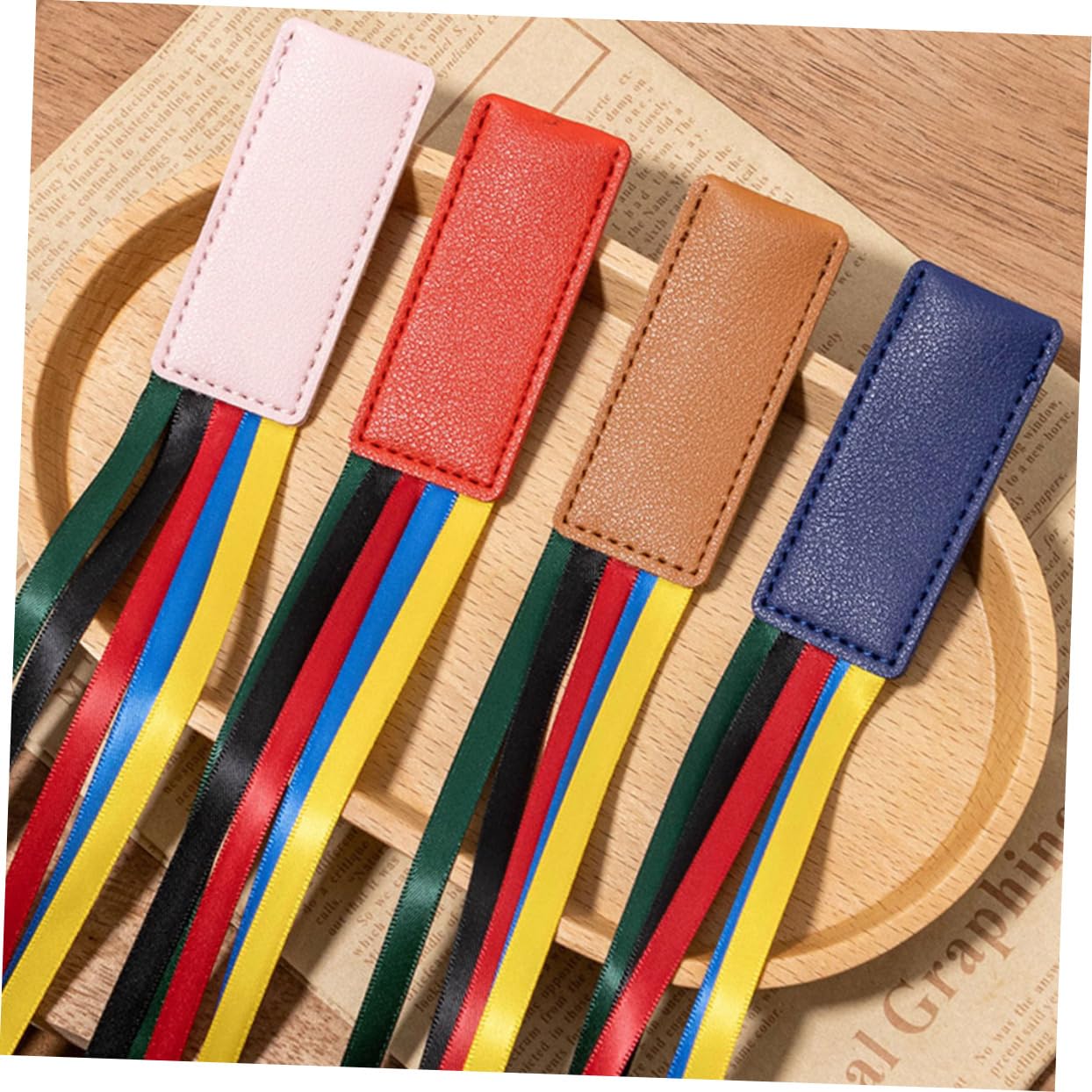 jojofuny 25stücke Teiliges Aus Leder Lesezeichen Mit Bunten Bändern Praktische Und Stilvolle Seitenmarker Für Bücher Schulbedarf Und Leseaccessoires Schwarz Rot Blau Und Braun