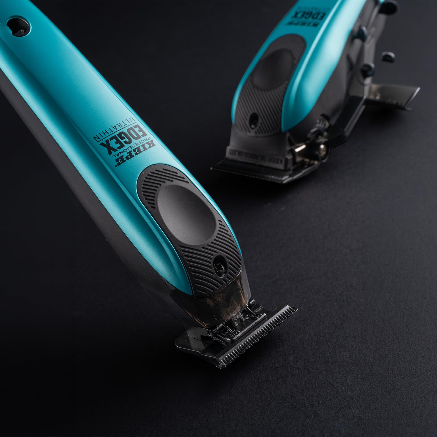 Kiepe EDGEX Professionelle Haarschneidemaschine Herren Profi Set – Kabelloser Friseur Haarschneider mit Zero Gap T-Blade Trimmer – Barber Haar & Bartschneider – Türkis