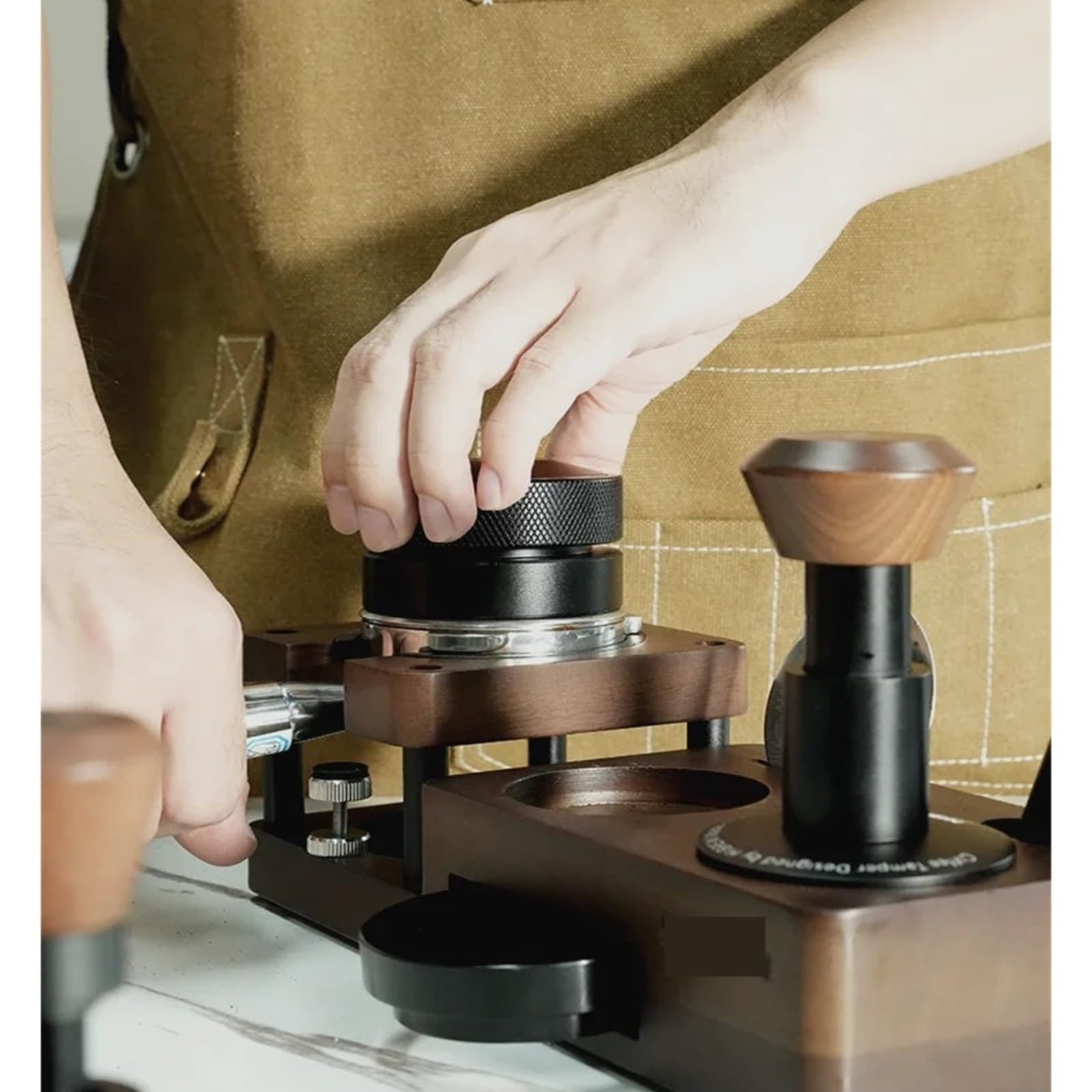 Compatible Con HiBREW H10A H13. Soporte De Madera For Manipulación De Café, Mango De 51/58mm, Soporte For Filtro, Base De Soporte De Malla, Distribuidor De Café Expreso