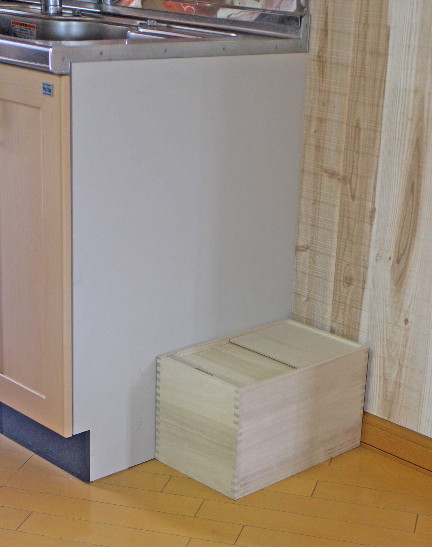 桐製　米びつ　5kg スライド式 51Y4W0wGd2L._UF350,350_QL80_.jpg