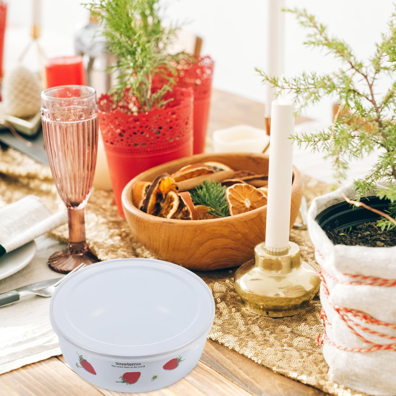 Unomor 5Pcs Enamel Mixing Bowls with Airtight Lids Strawberry Patterned Food Storage Containers for Leftovers Nesting Soup Bowls for Kitchen Camping