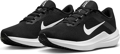 NIKE Men's Winflo 10Sneaker